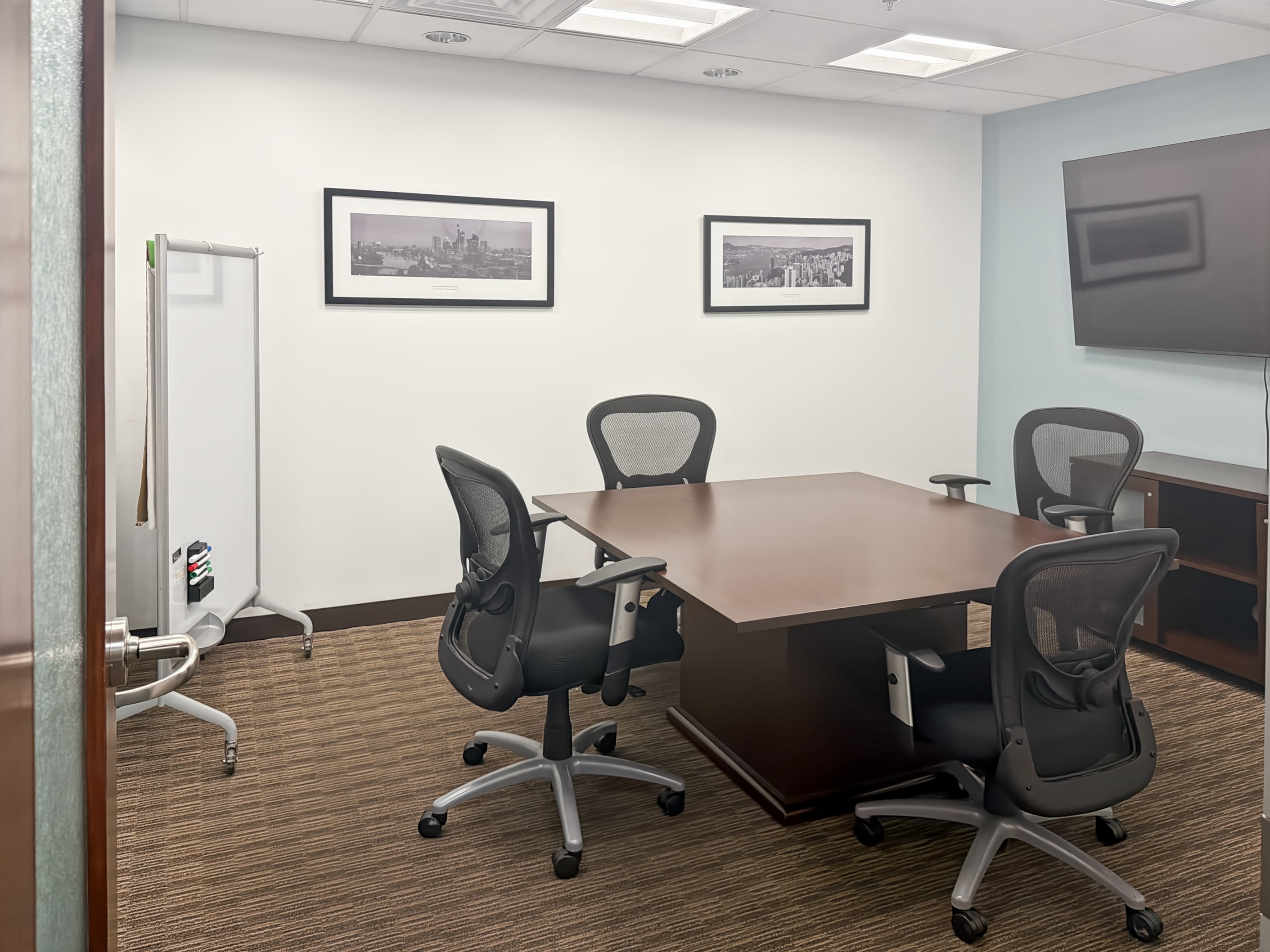 NV, Las Vegas - The Gramercy image 9