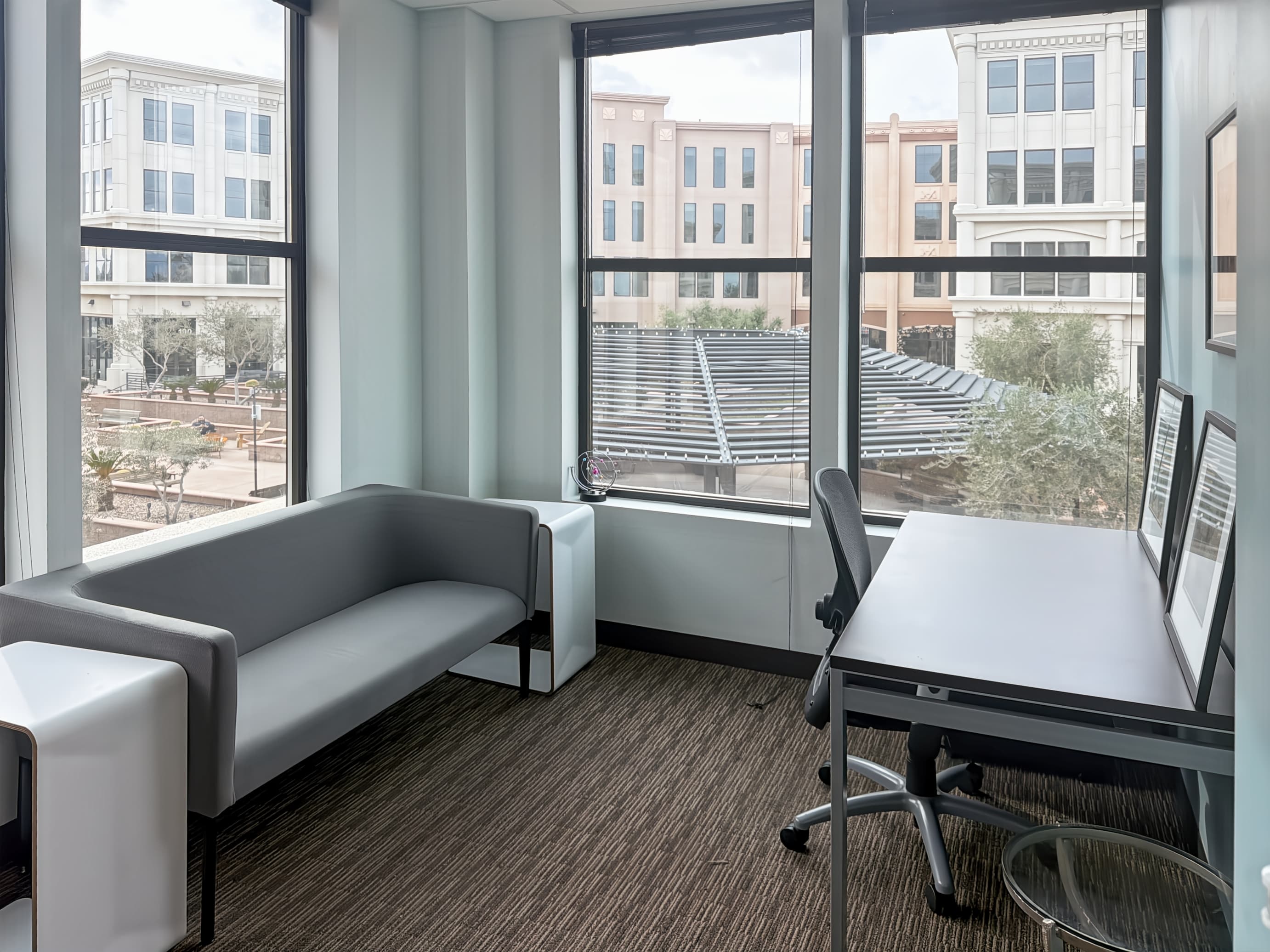 NV, Las Vegas - The Gramercy image 7