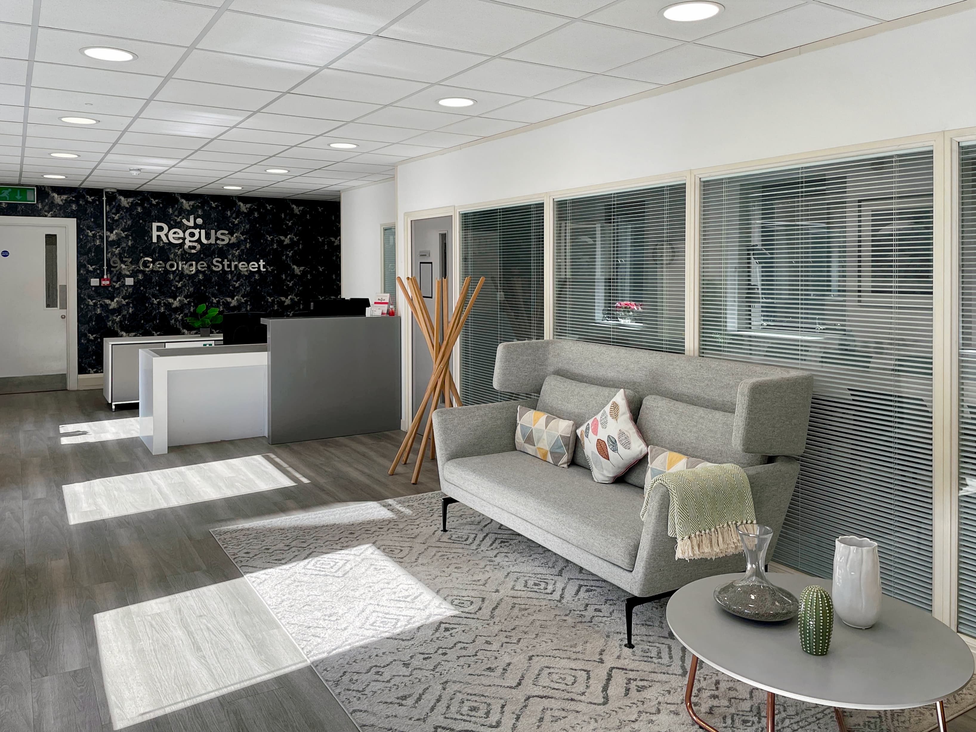 EDINBURGH, George Street image 8