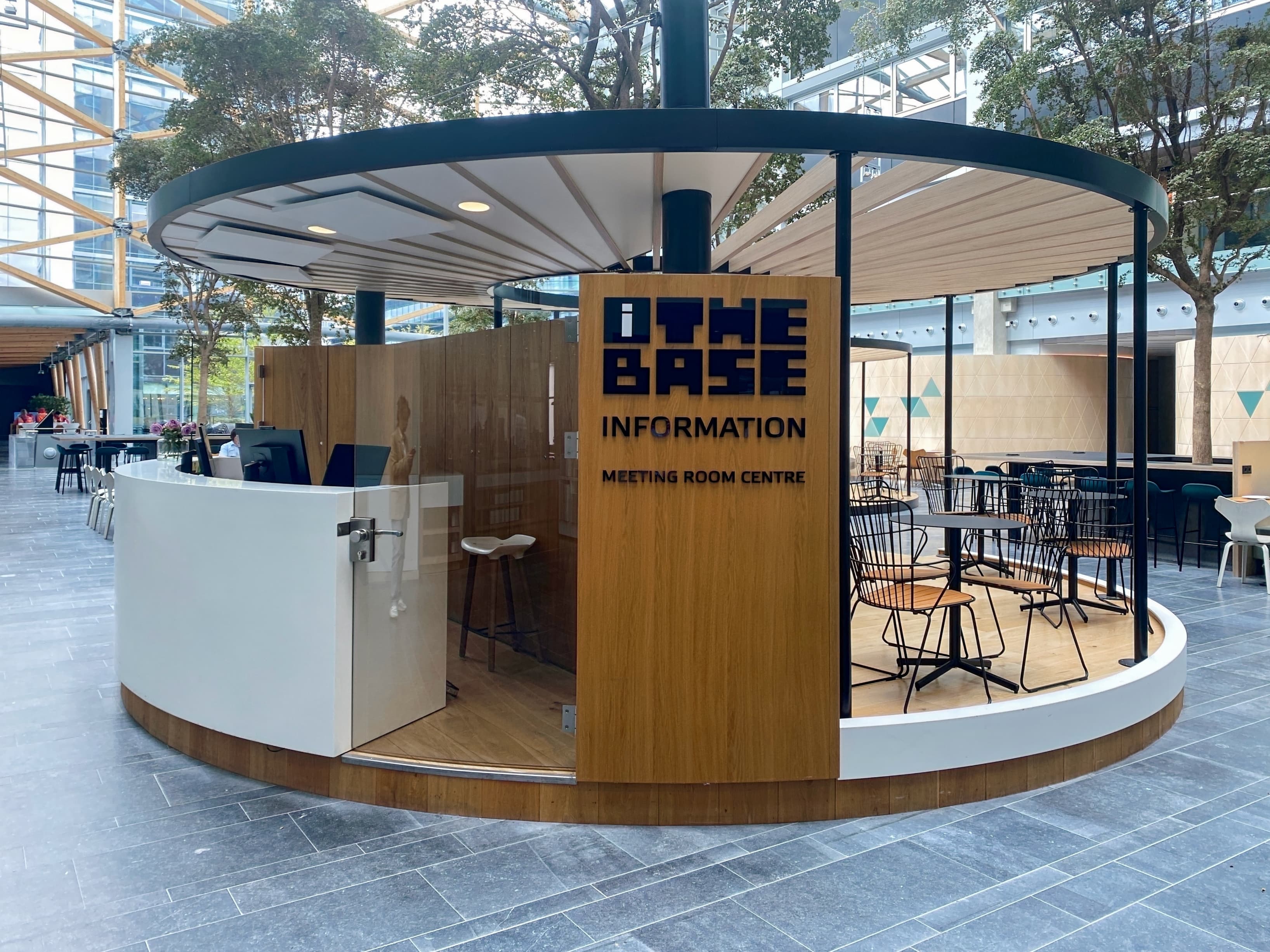 SCHIPHOL, The Base image 10