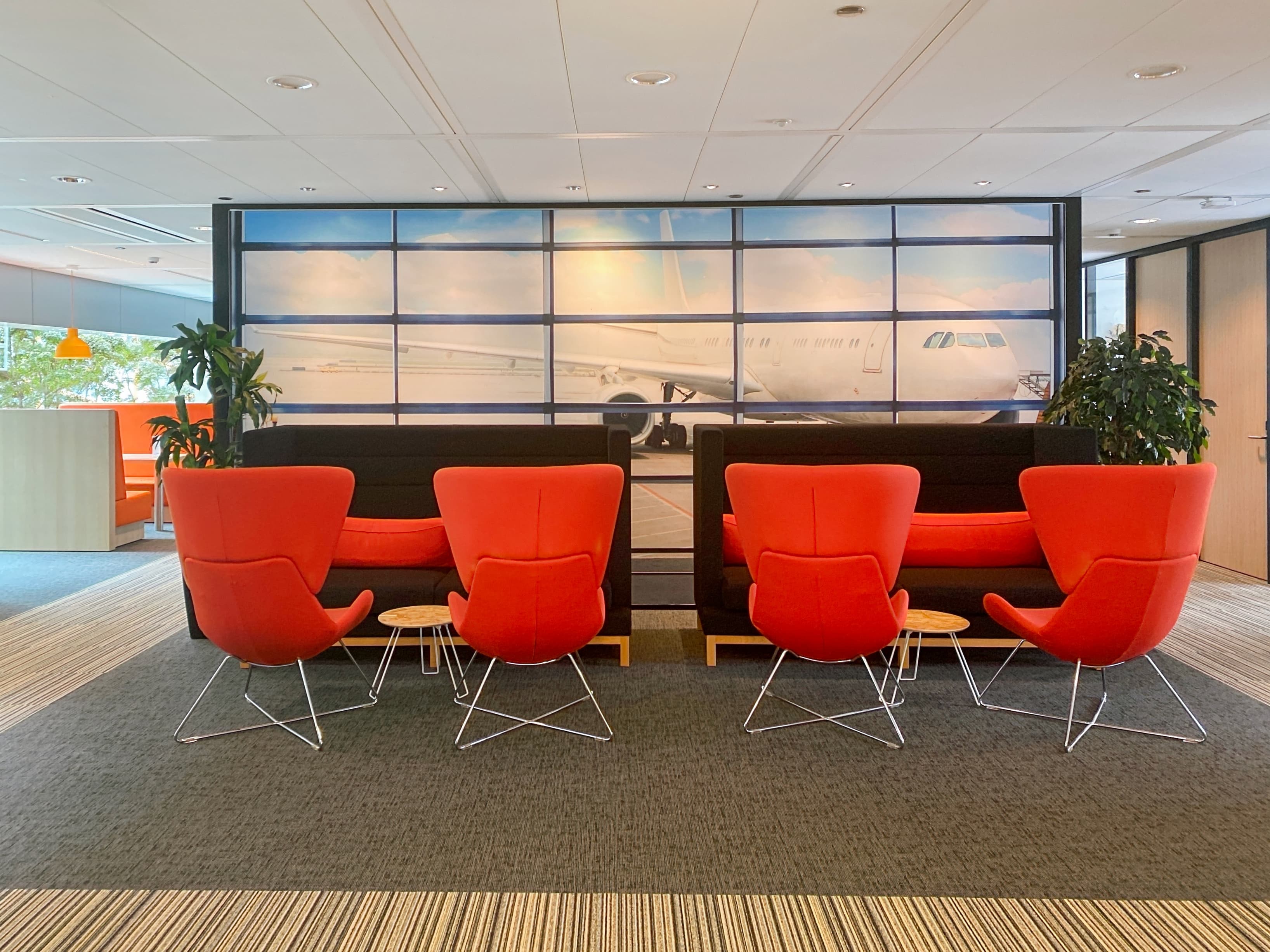 SCHIPHOL, The Base image 6