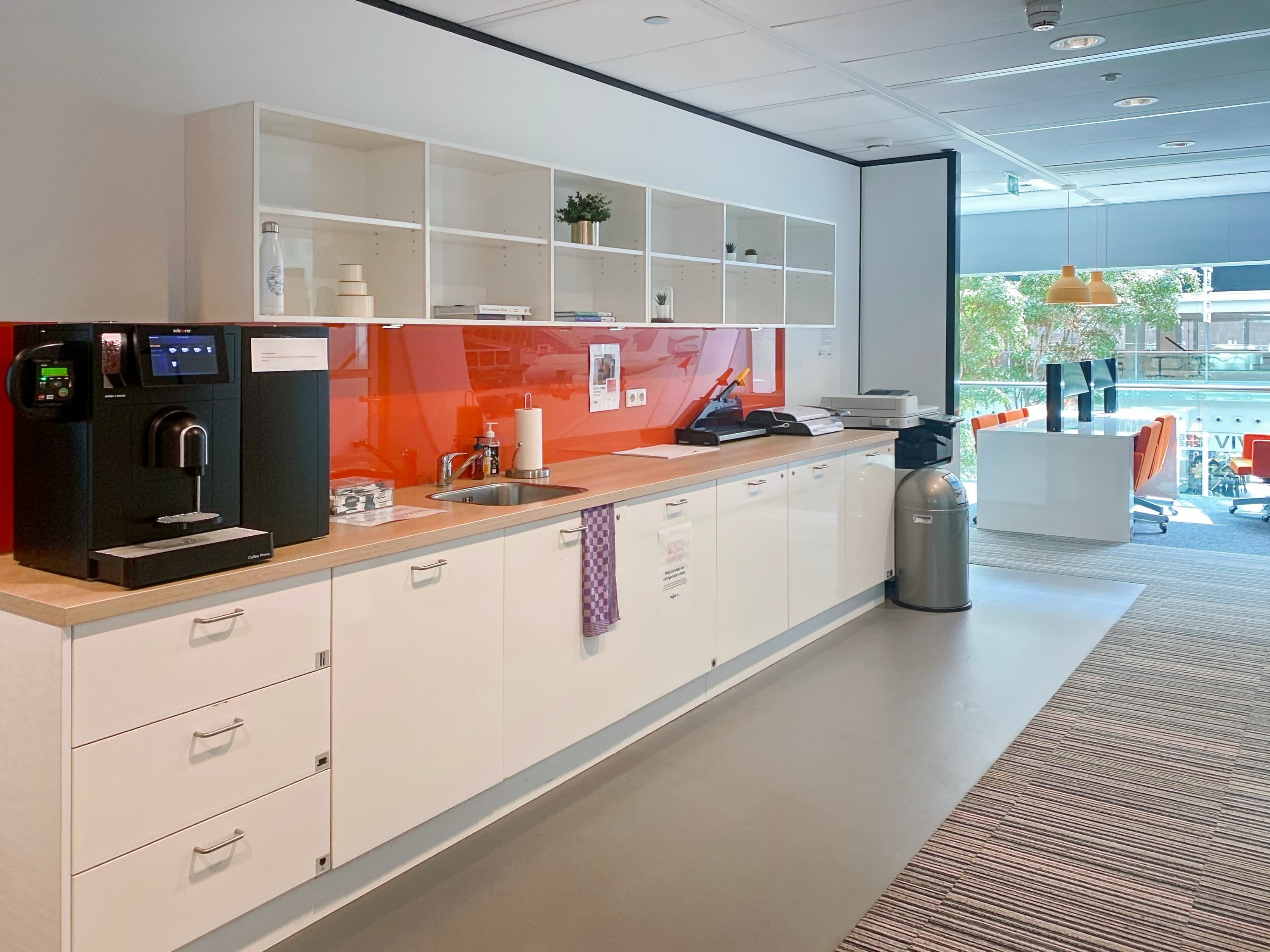 SCHIPHOL, The Base image 3