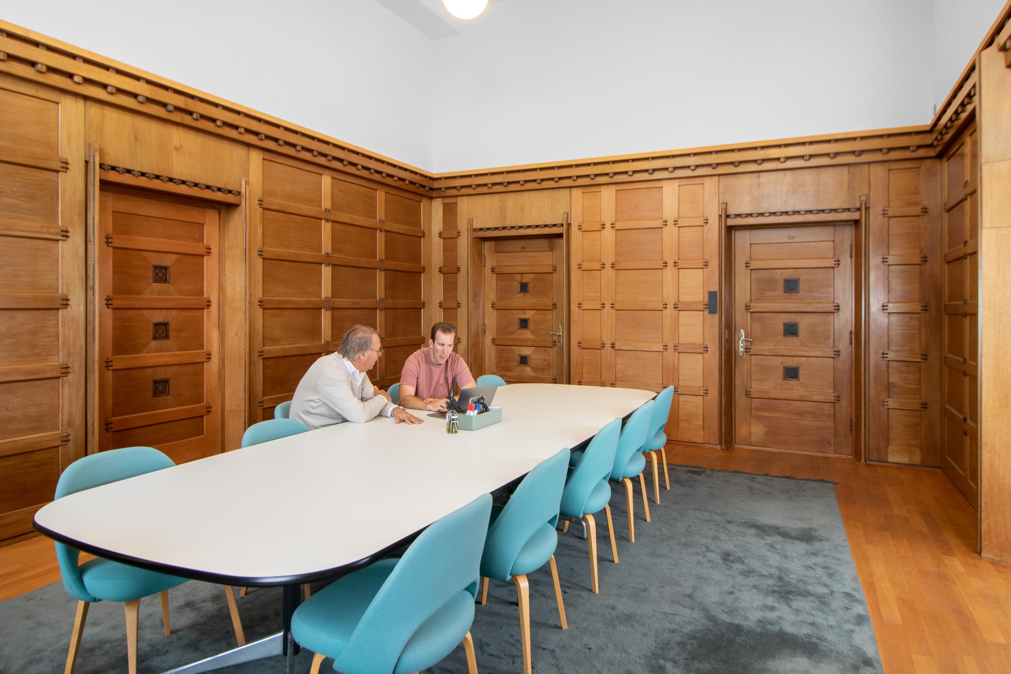 THE HAGUE, Spaces Rode Olifant image 9