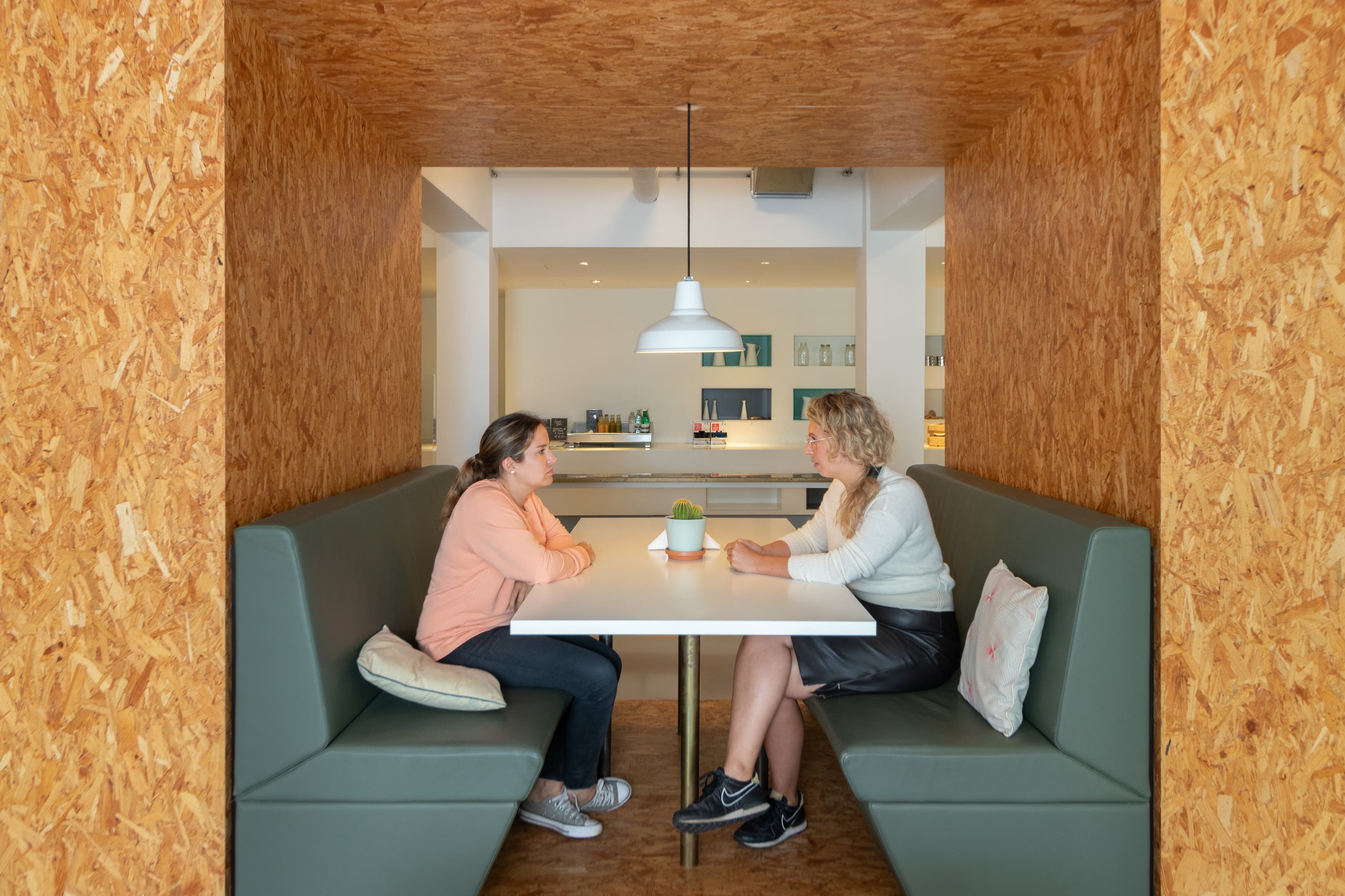 THE HAGUE, Spaces Rode Olifant image 3