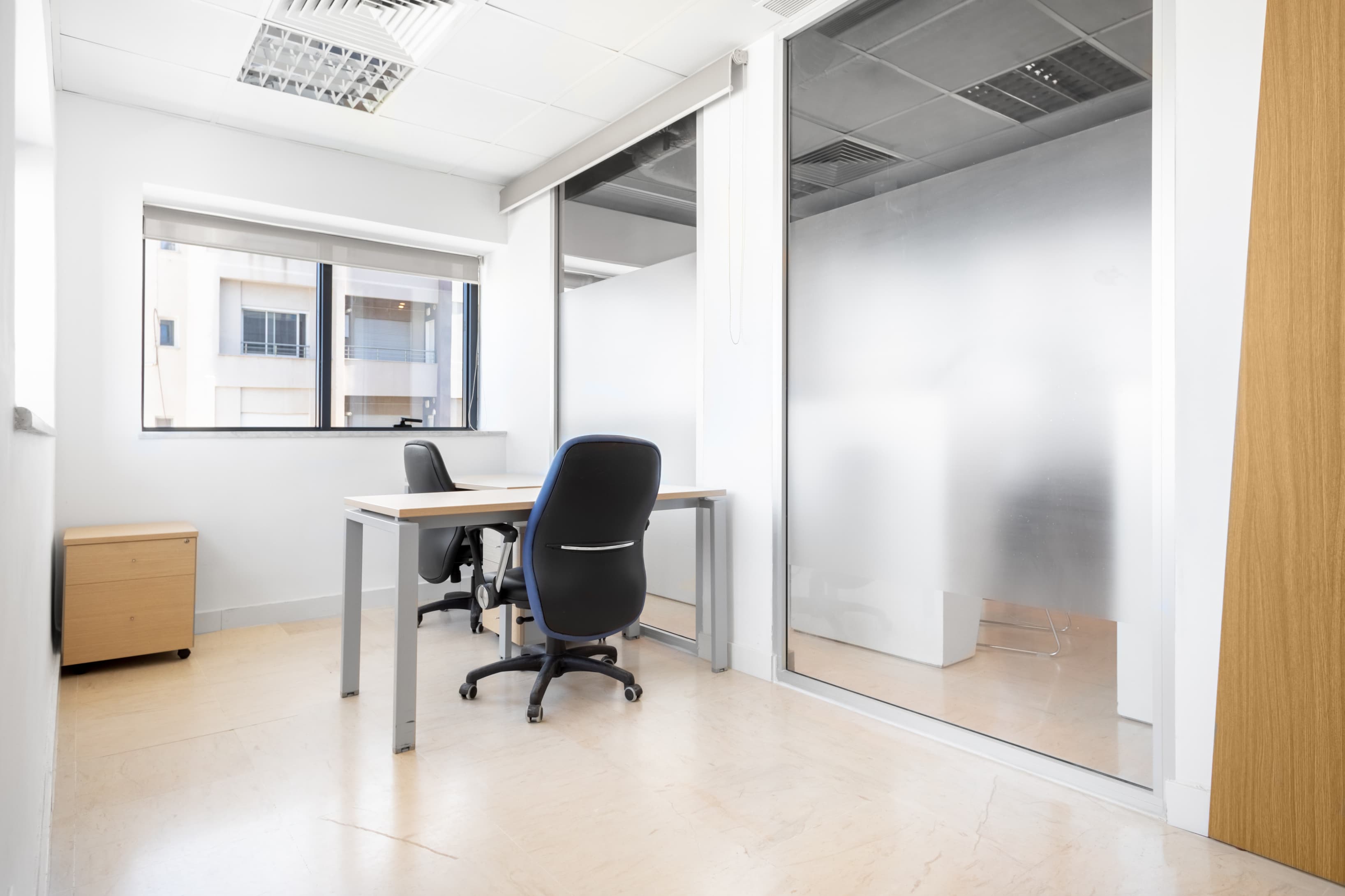 TUNIS, Berges du Lac 2 image 6