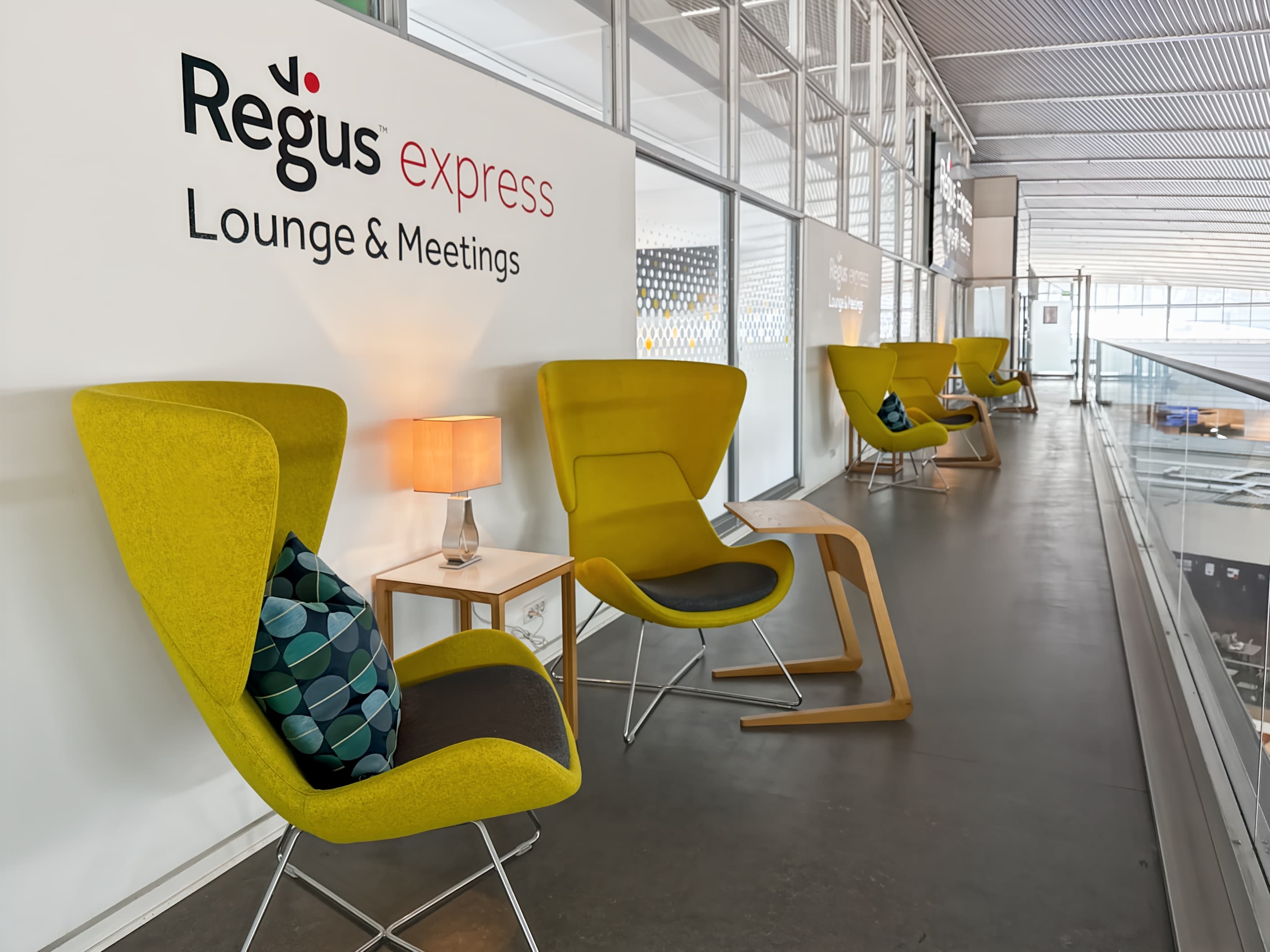 COPENHAGEN AIRPORT TERMINAL 3, Regus Express image 3