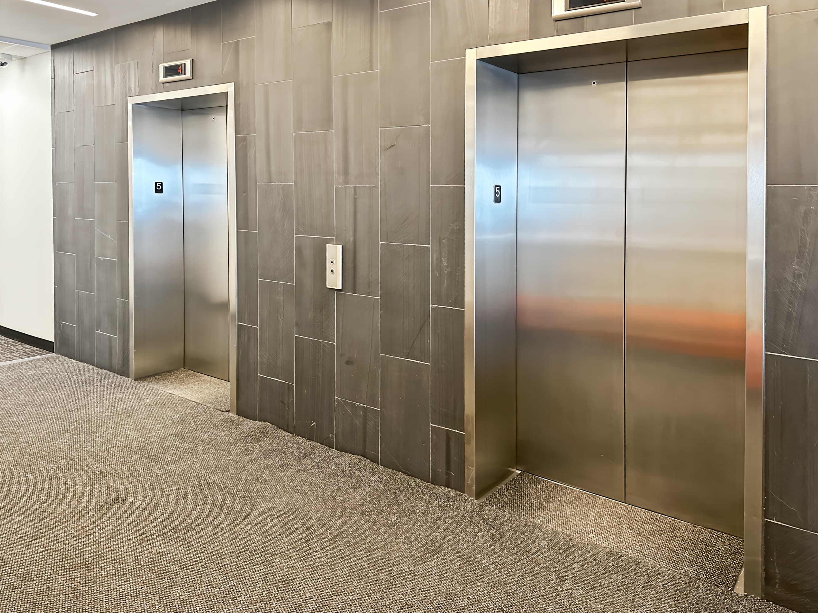 QC, Laval - St. Martin image 14