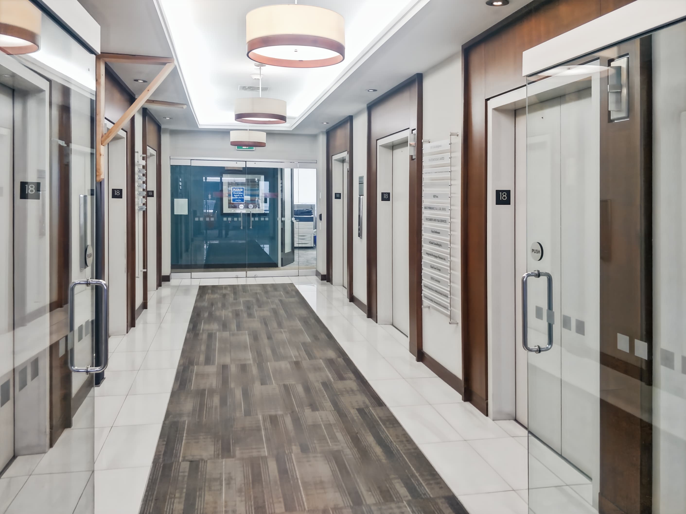 ON, Toronto - Yonge & St. Clair image 2