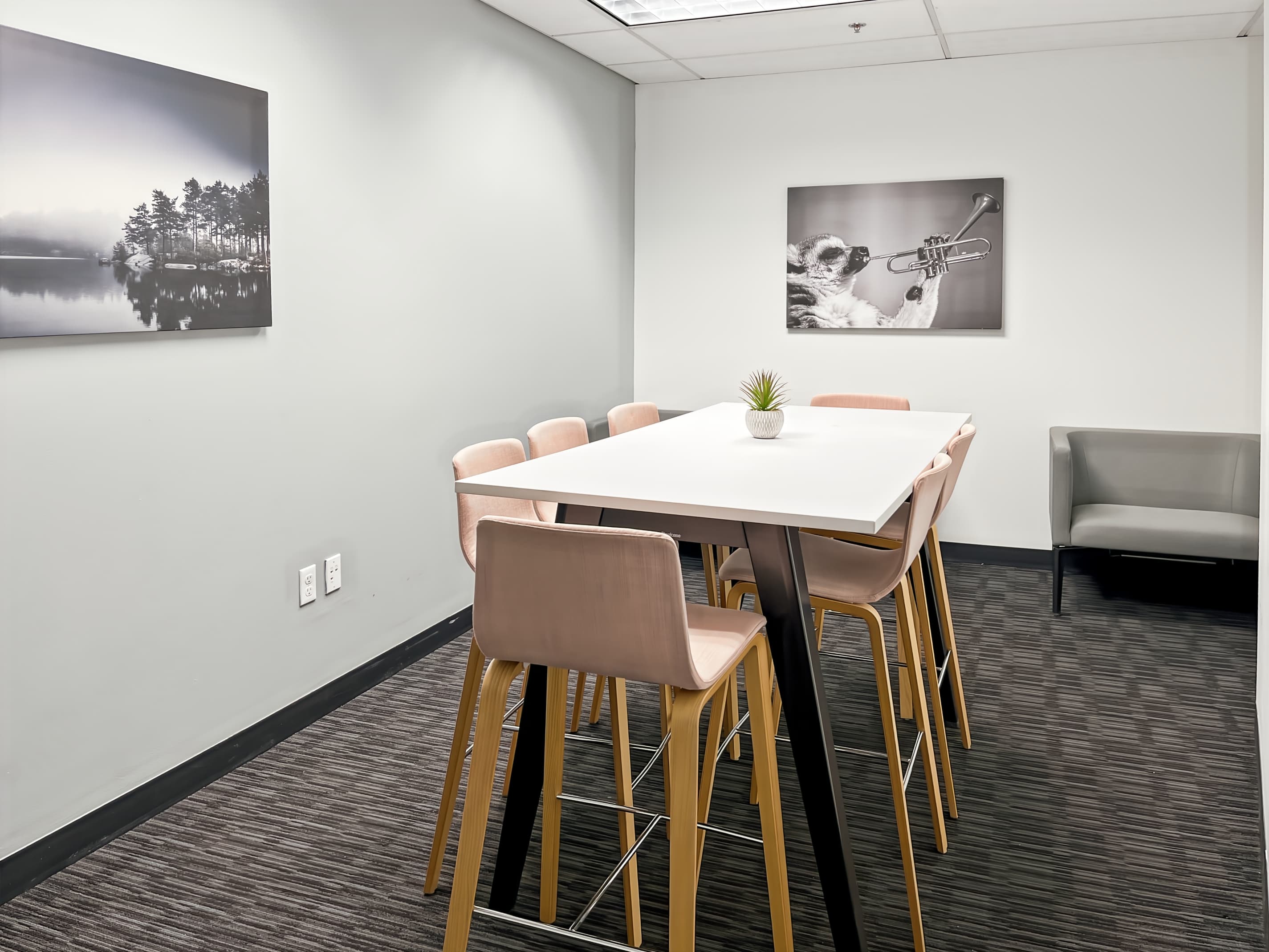 WA, Renton - Triton Towers Three image 11