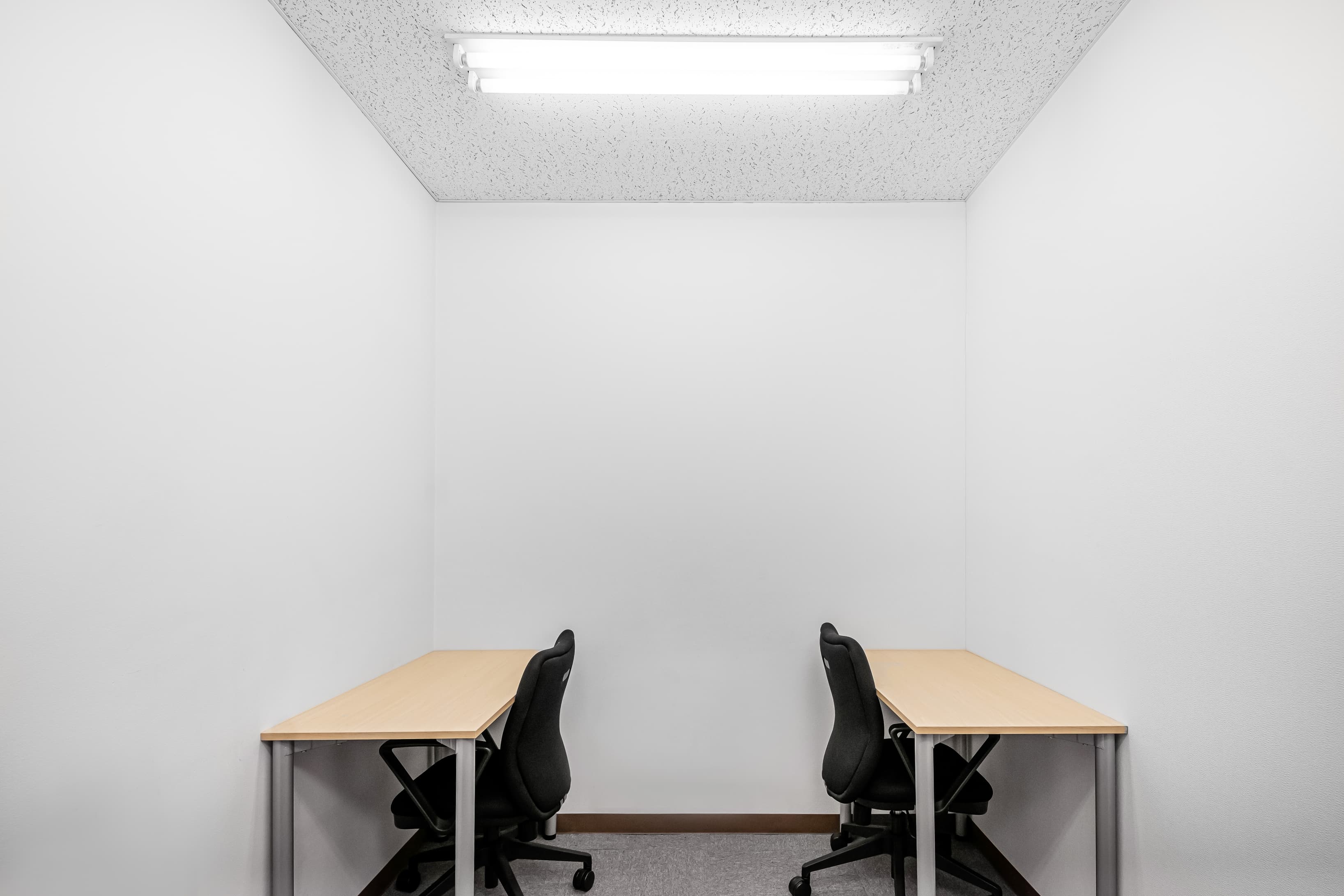 TOKYO, Jinbocho (Open Office) image 6