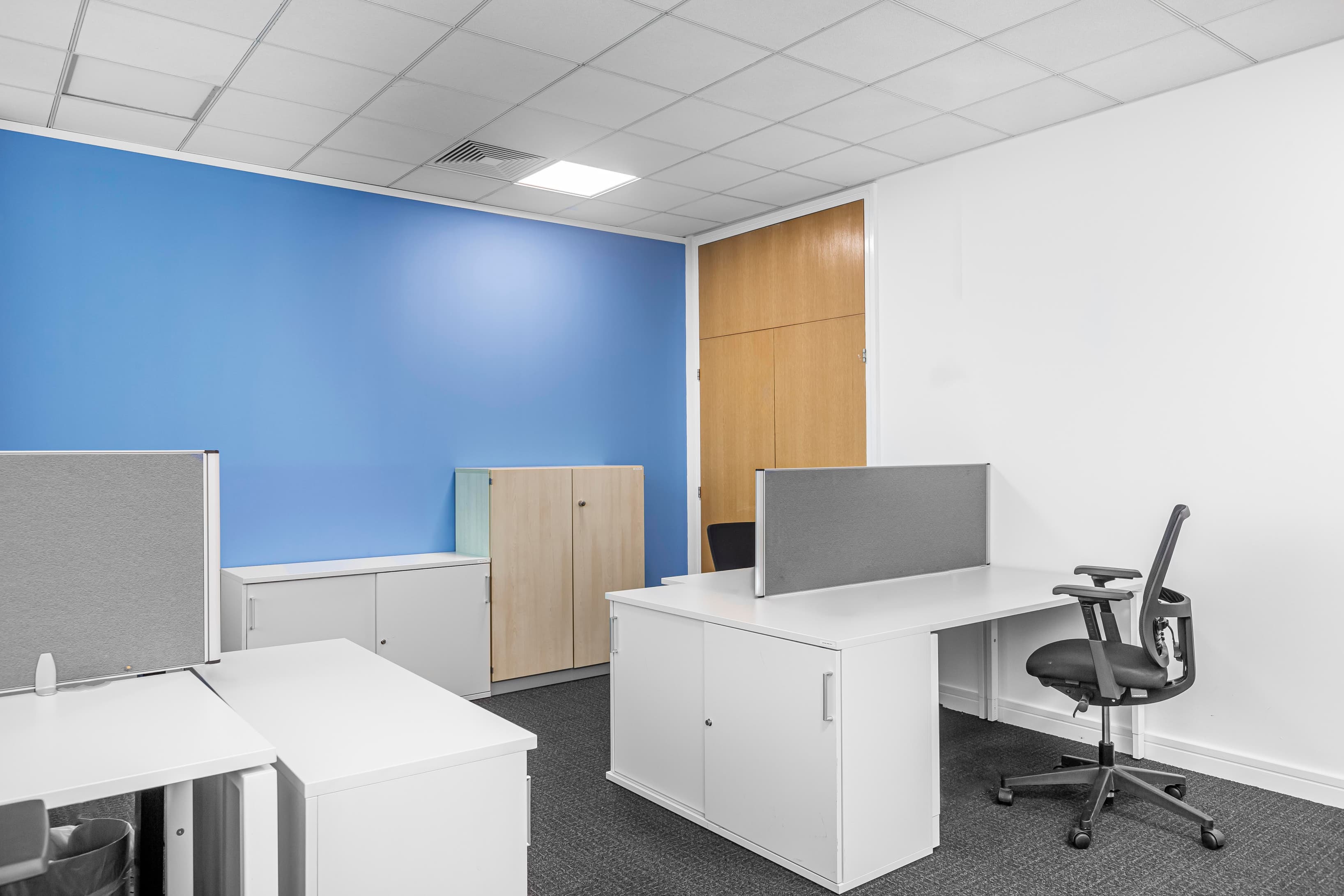 HATFIELD, Bishop Square image 7