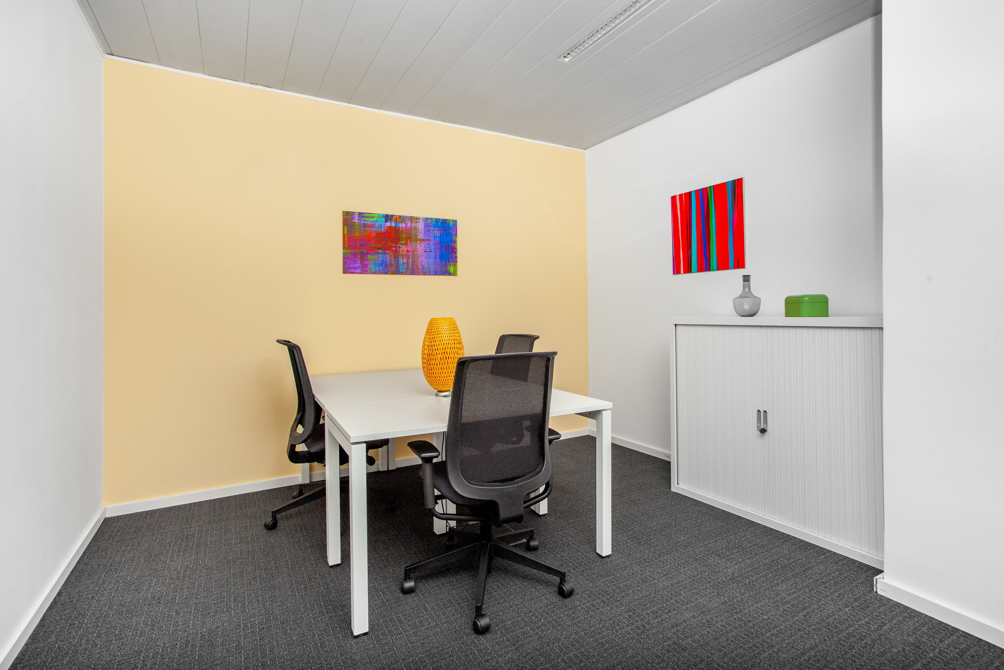 BUCHAREST, Hermes image 1 BUCHAREST, Hermes image 1