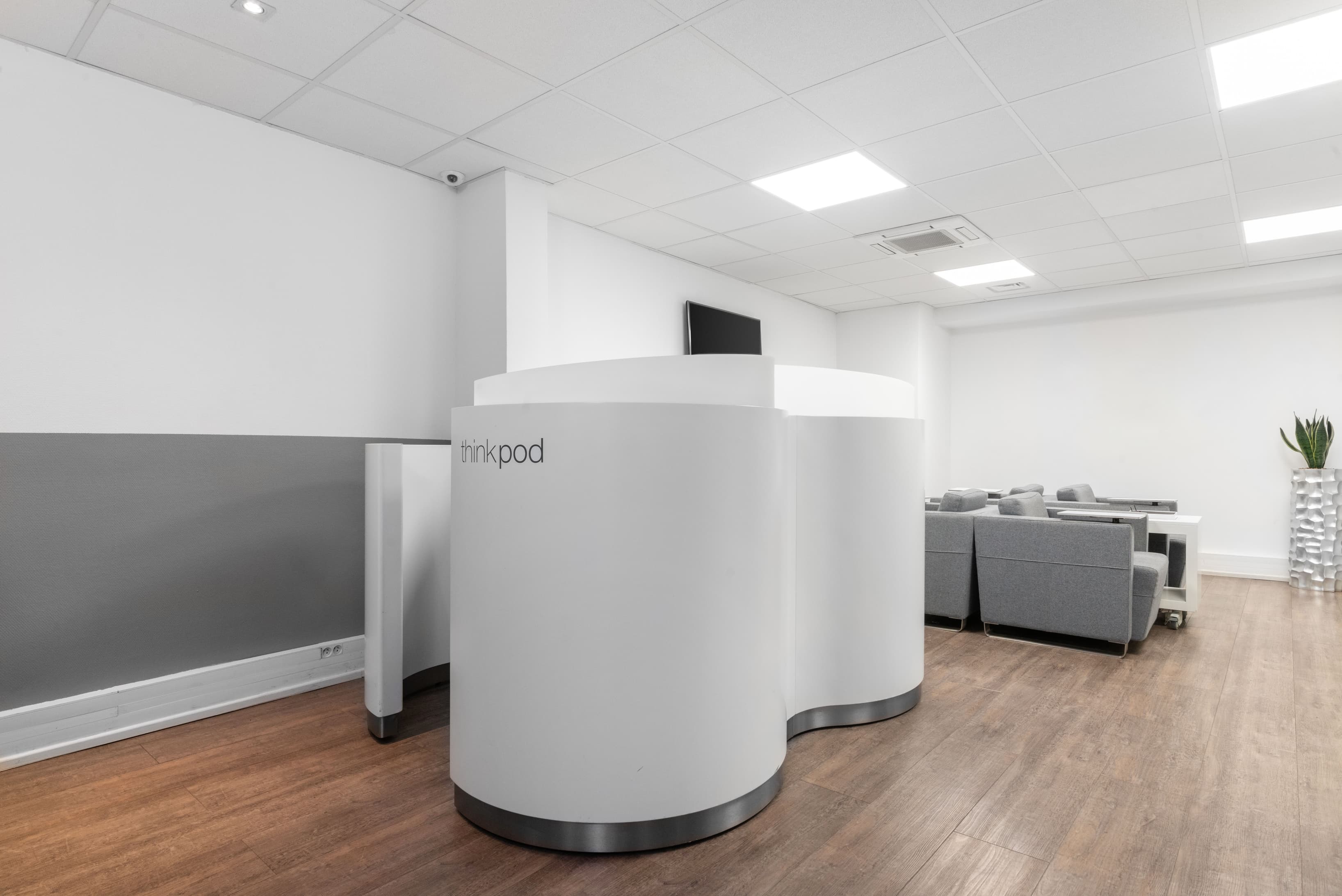 Paris, République image 1 Paris, République image 1