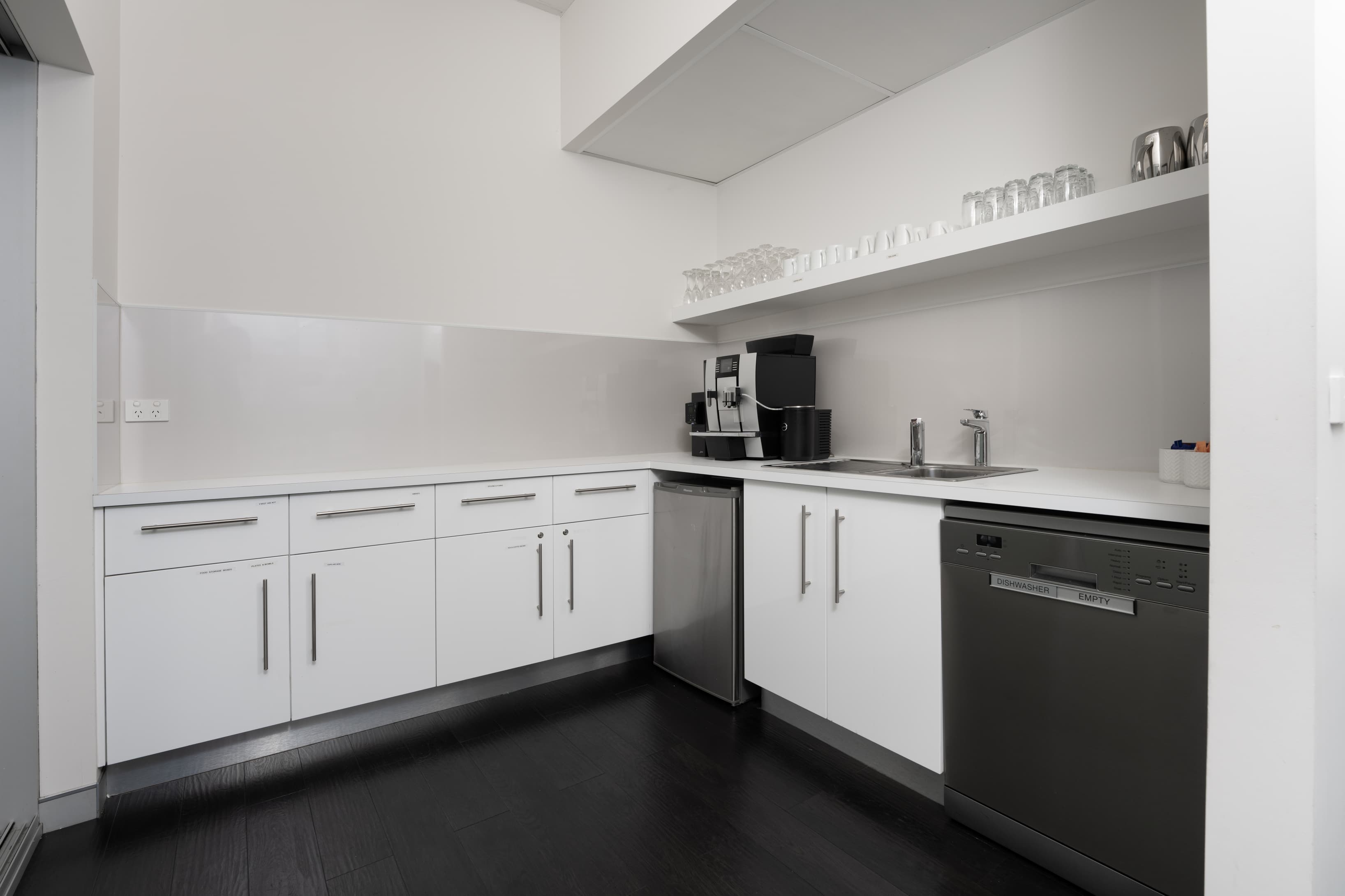 SYDNEY, Balmain image 1 SYDNEY, Balmain image 1