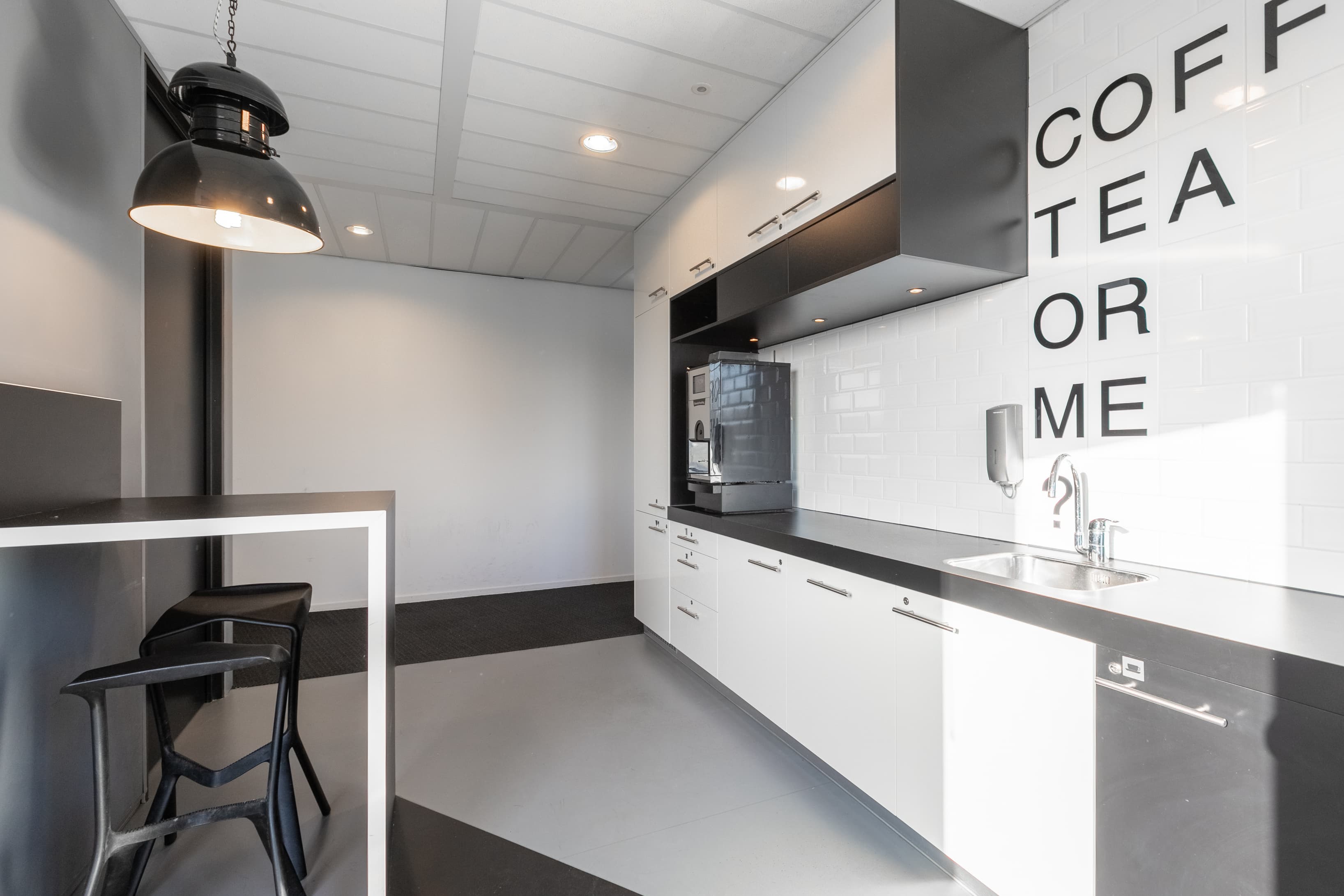 Amsterdam, Sloterdijk image 9 Amsterdam, Sloterdijk image 9