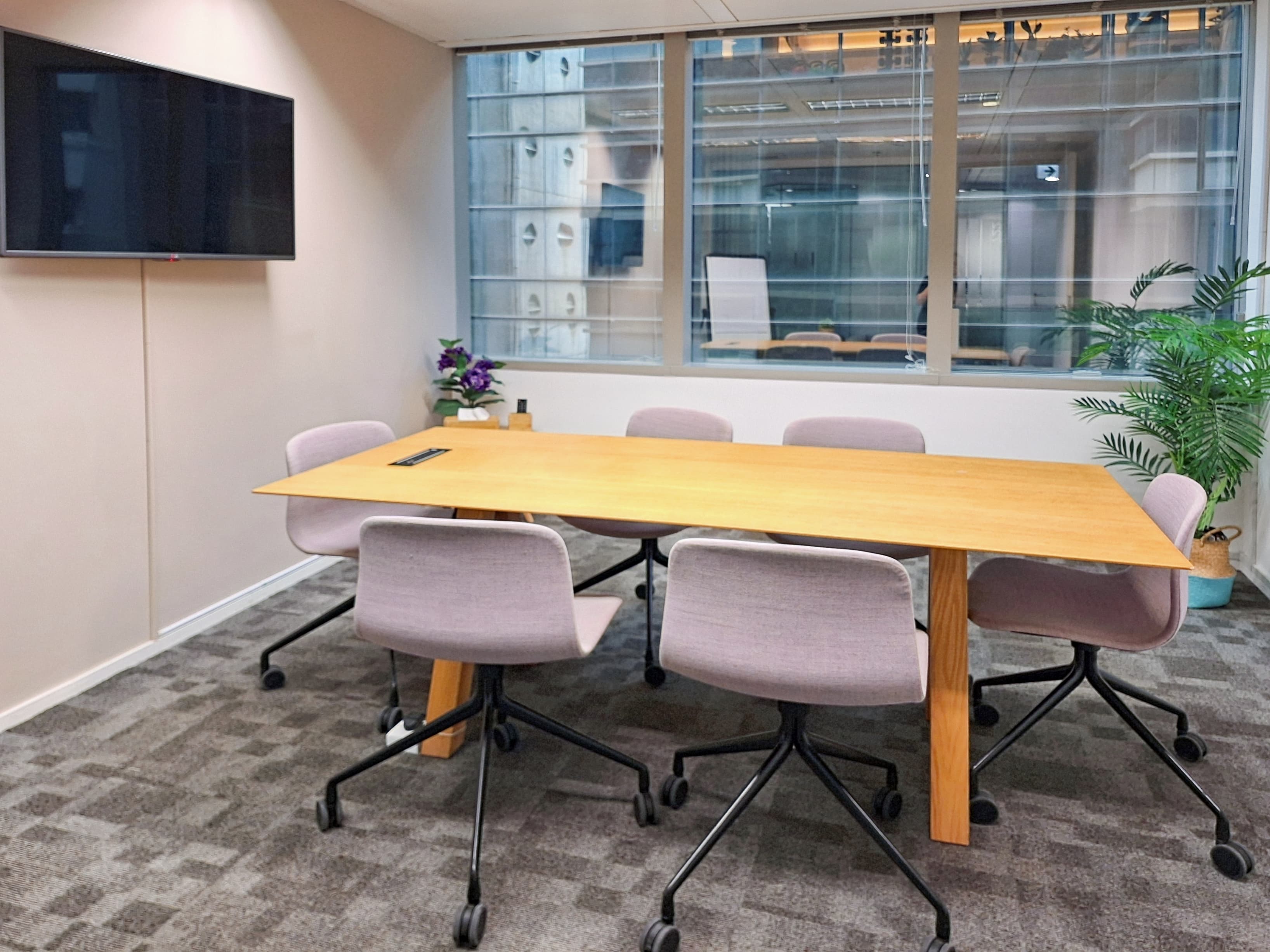 HONG KONG, 181 QRC image 9