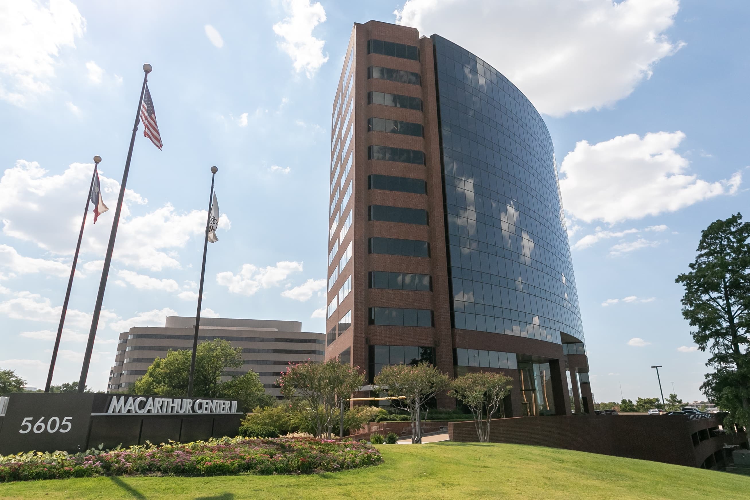 TX, Irving - Las Colinas MacArthur image 5