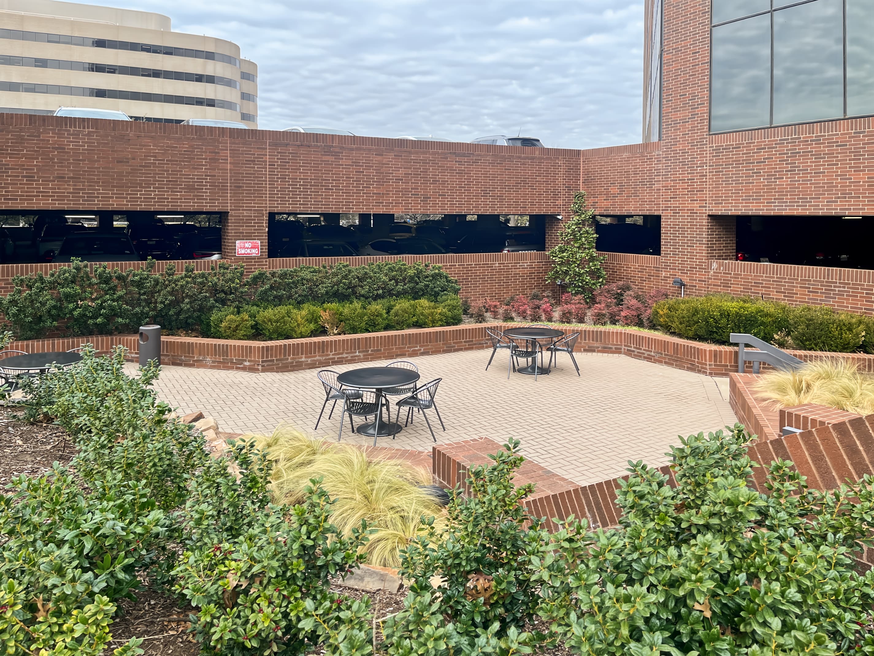 TX, Irving - Las Colinas MacArthur image 1