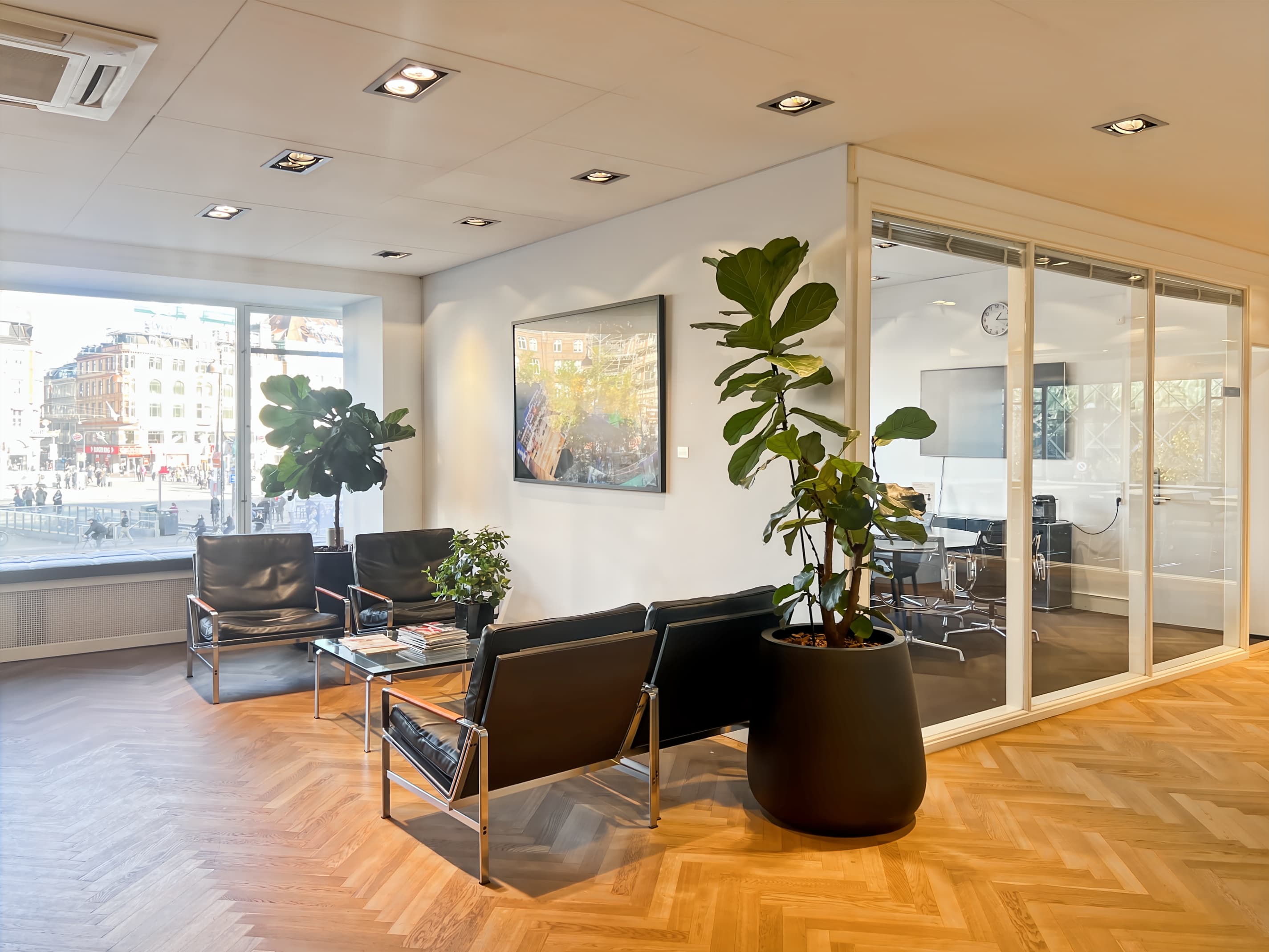 COPENHAGEN, Raadhuspladsen image 6