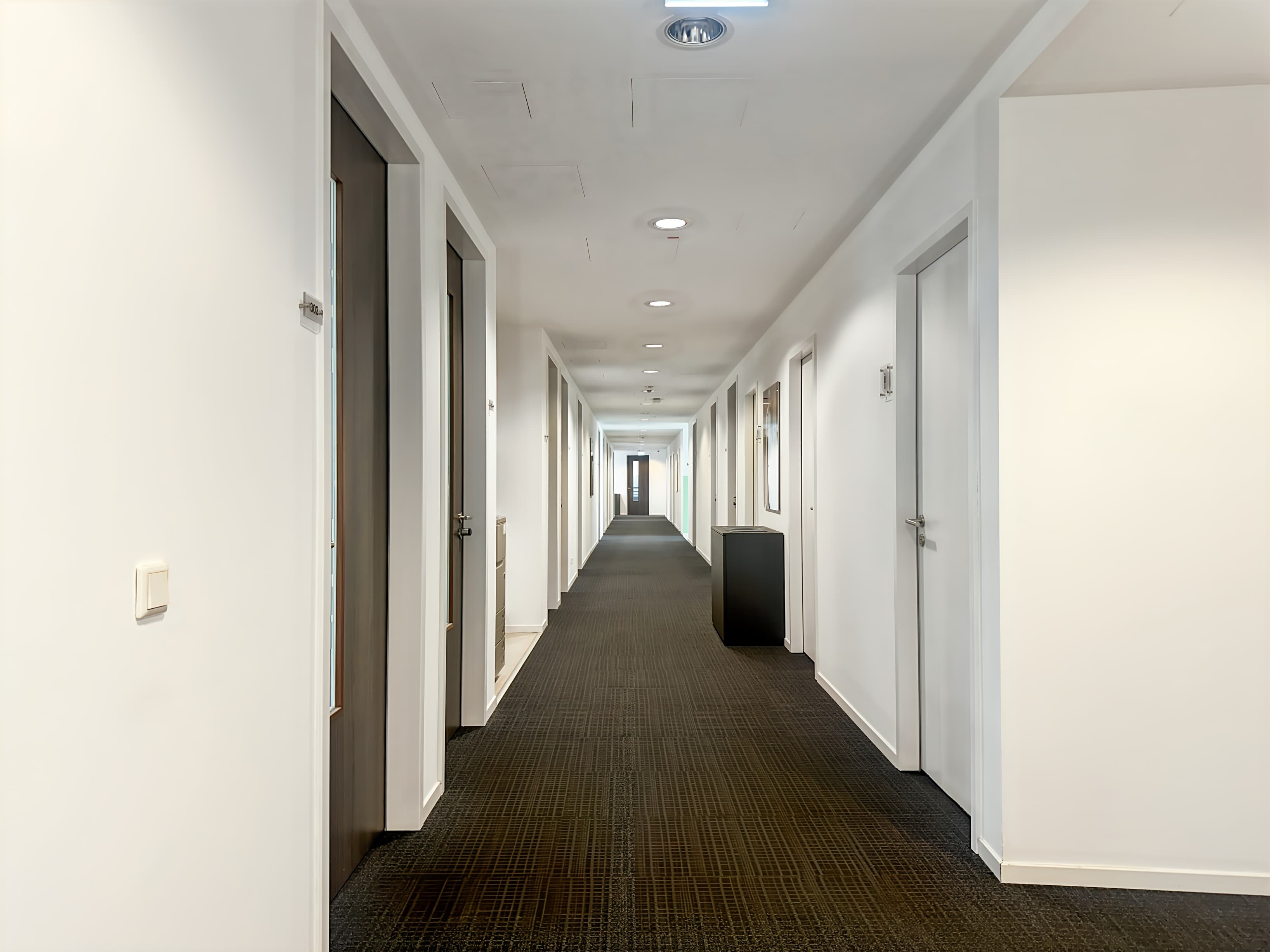 DUSSELDORF, Airport City image 2