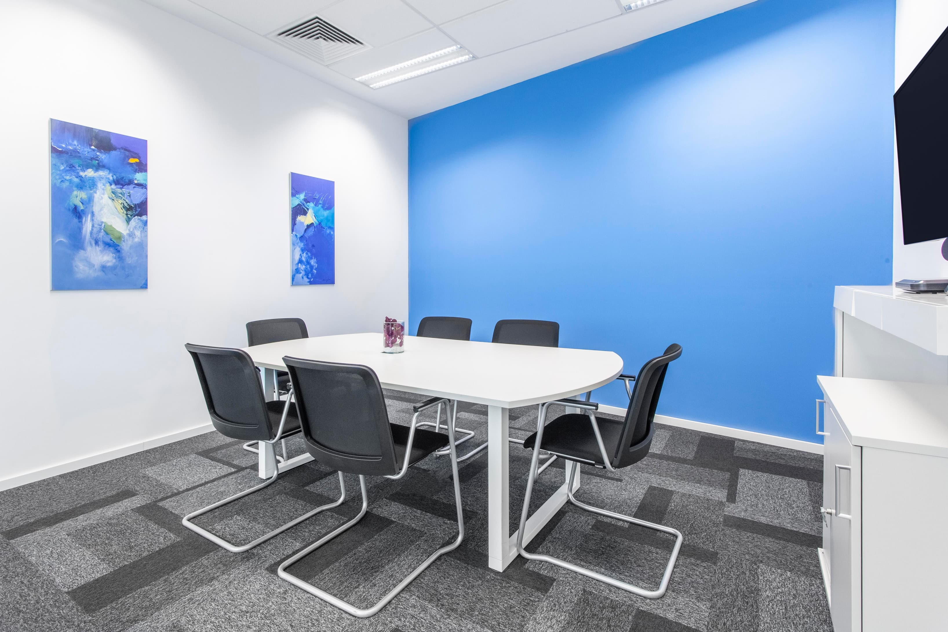 BUCHAREST, Green Gate image 7