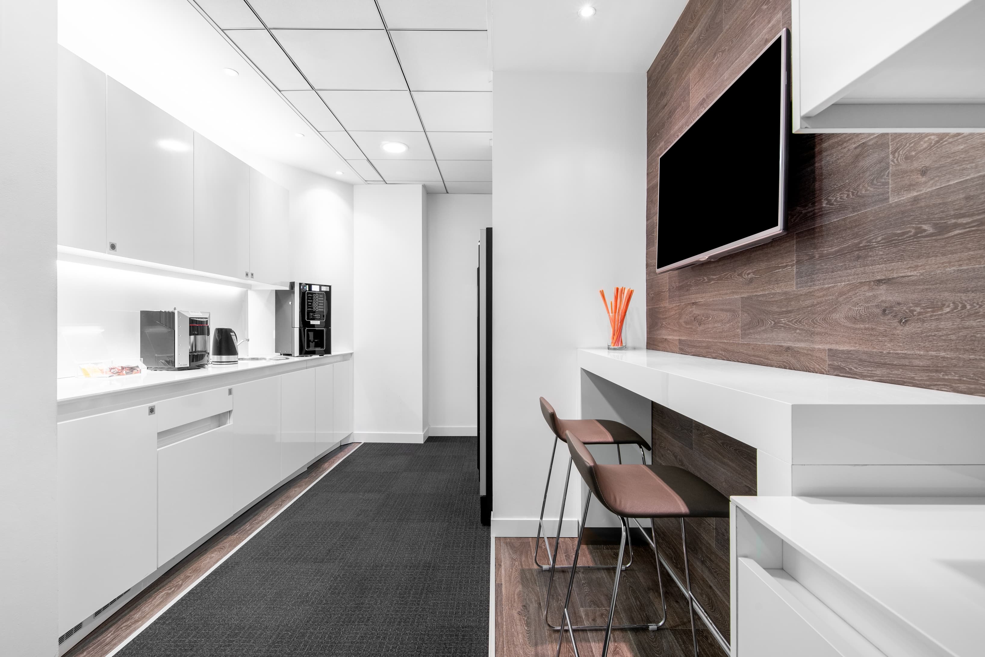 MILAN, Galleria Vittorio Emanuele image 2 MILAN, Galleria Vittorio Emanuele image 2