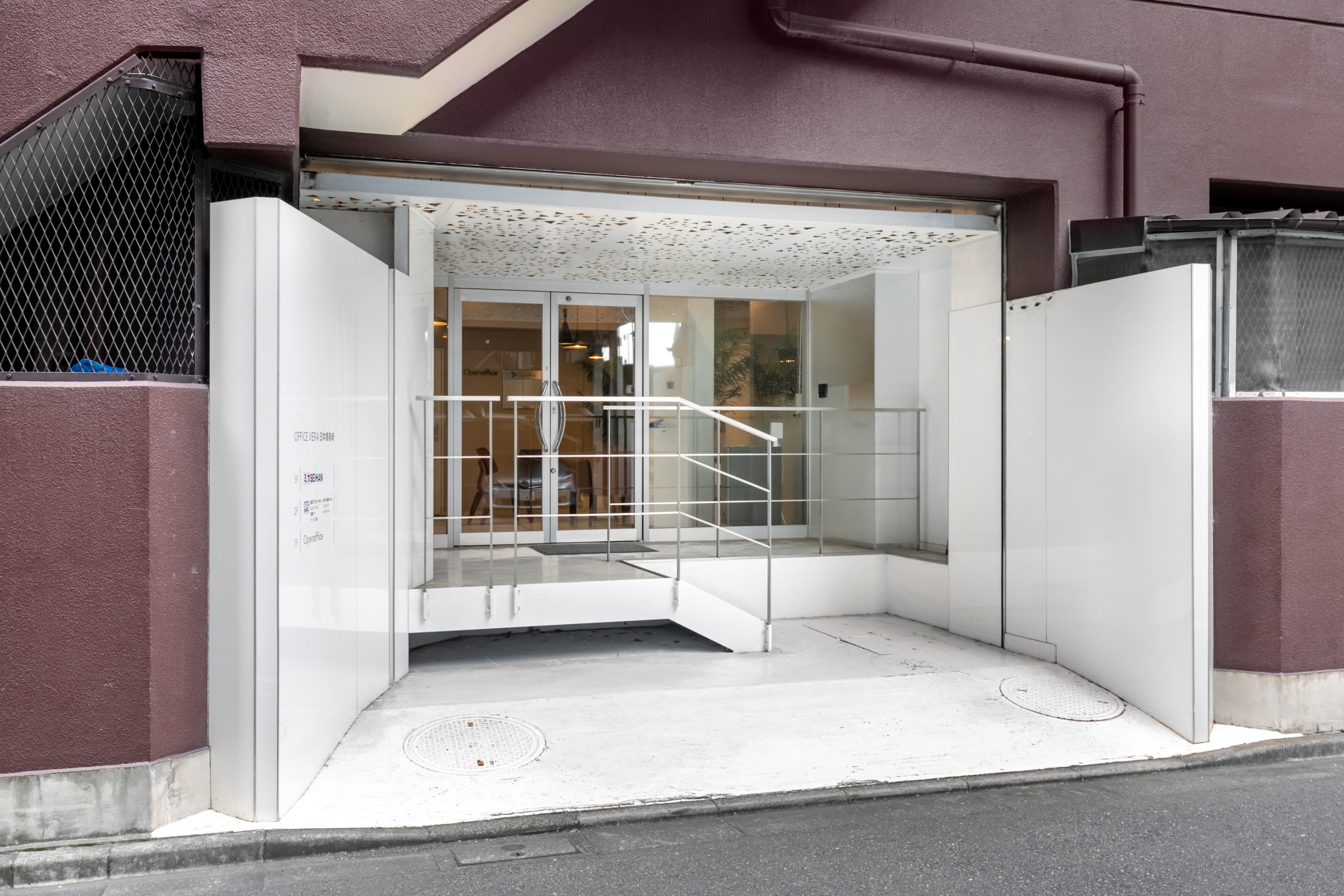 TOKYO, Nihonbashi Hakozaki (Open Office) image 3