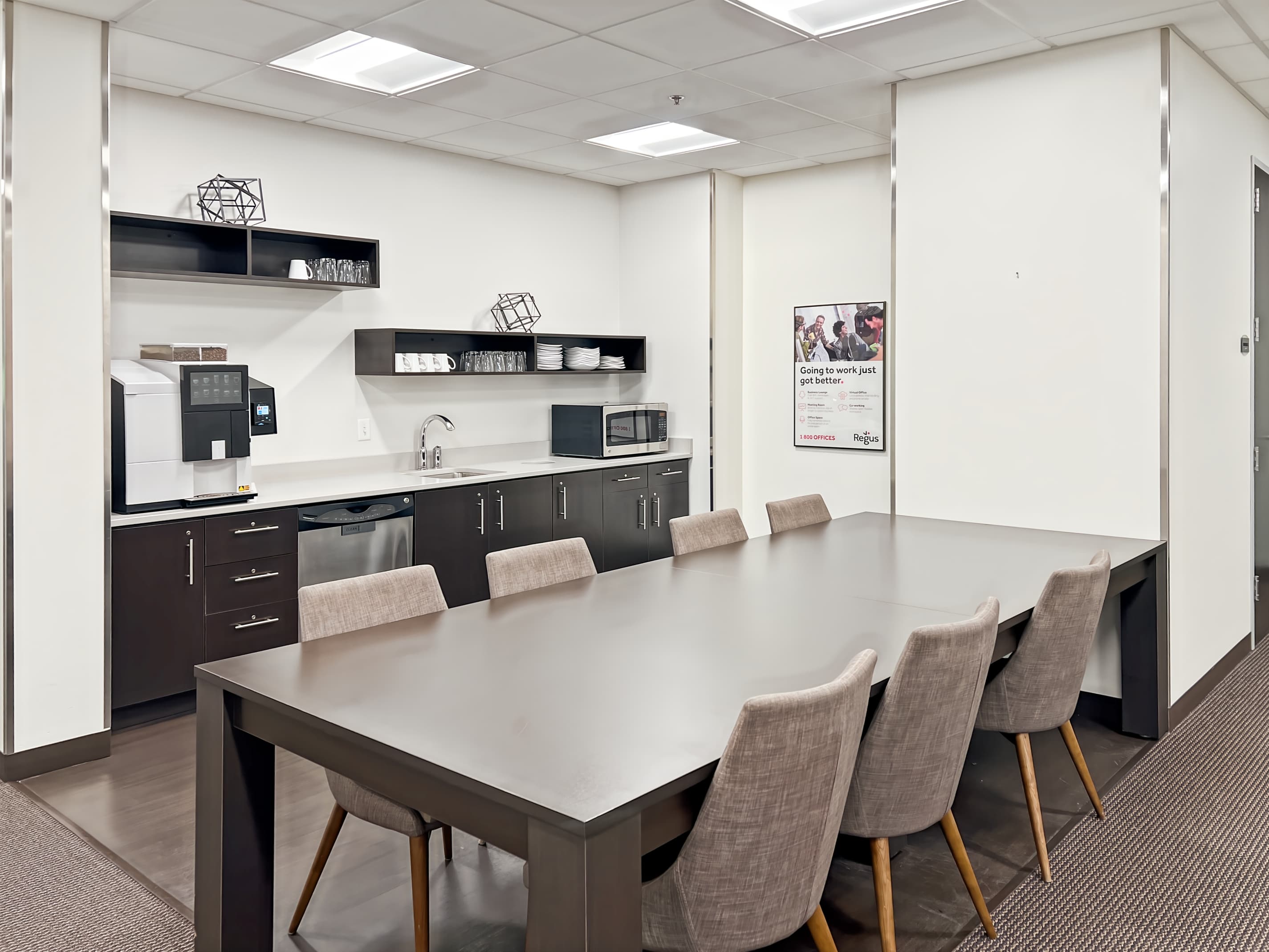 IA, Davenport - Birchwood Office Building image 4