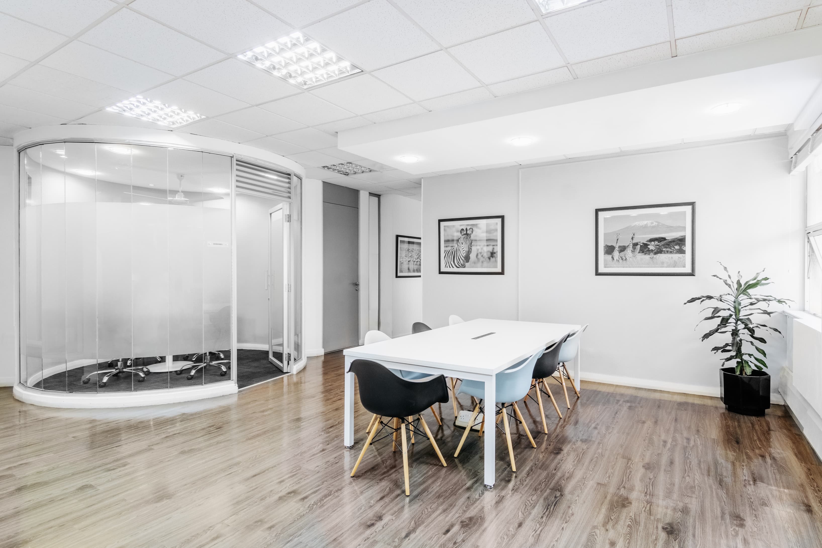 NAIROBI, Laiboni Center image 7