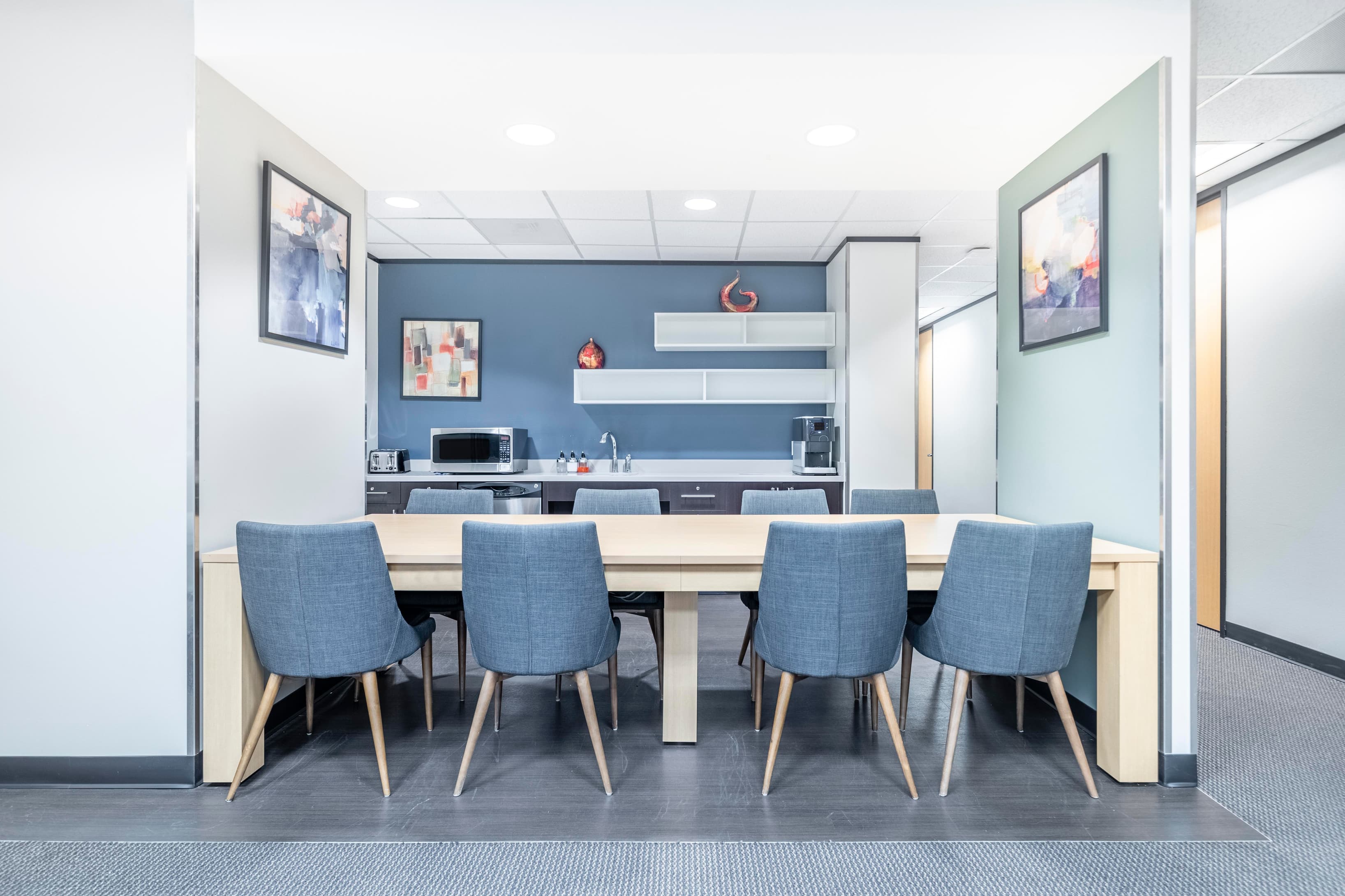 TX, The Woodlands - Timberloch Place image 6