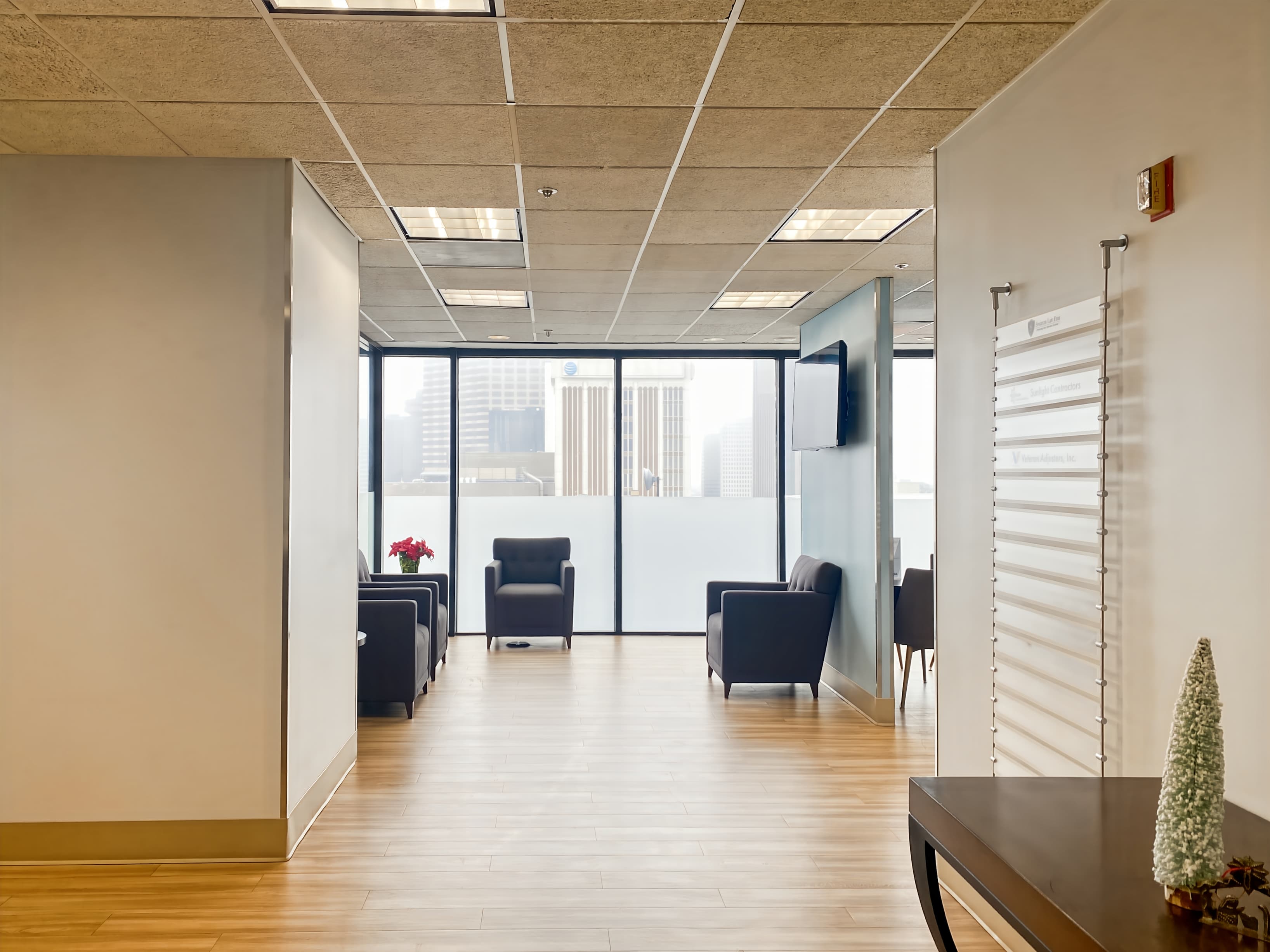 LA, New Orleans - St Charles and Poydras image 7 LA, New Orleans - St Charles and Poydras image 7