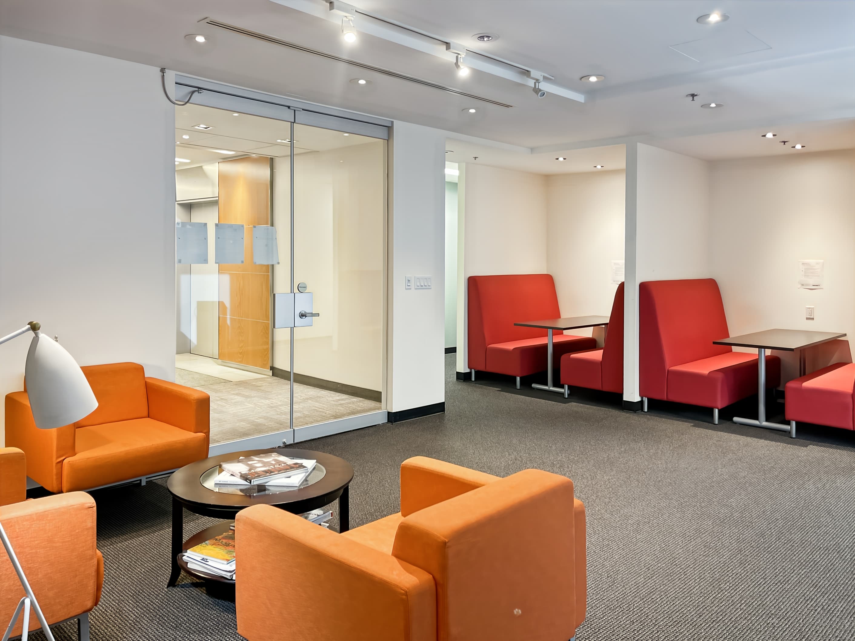 QC, Montreal - Place d'Armes image 2