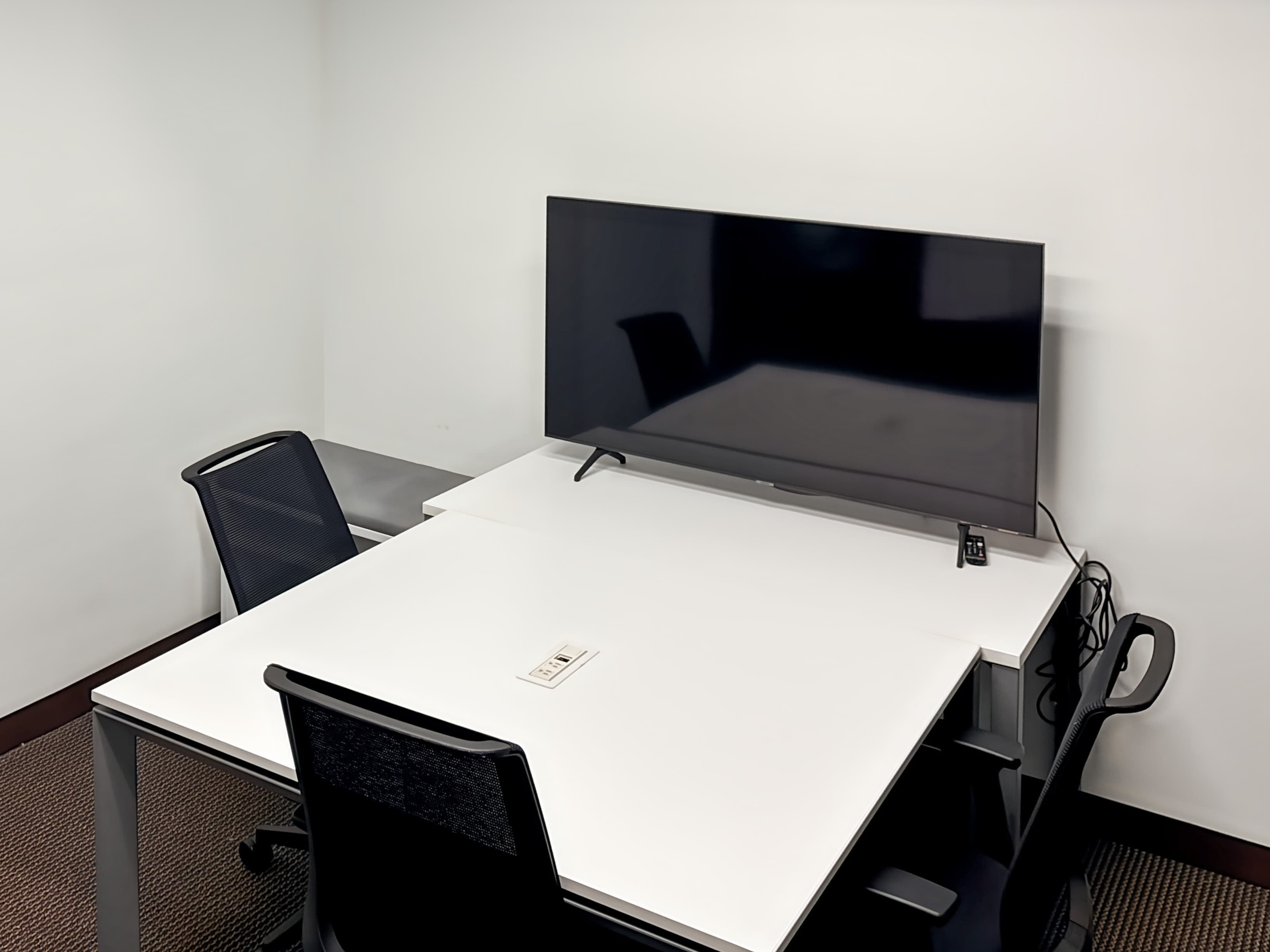 CT, Wilton - Wilton Executive image 9