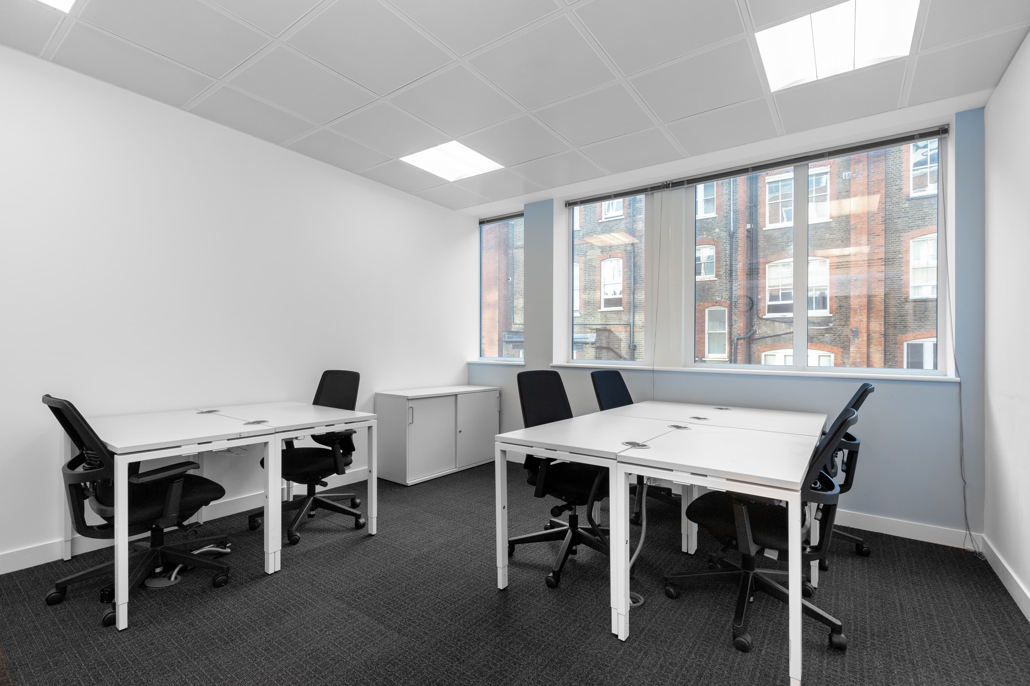 LONDON, Oxford Street (Marble Arch) image 1