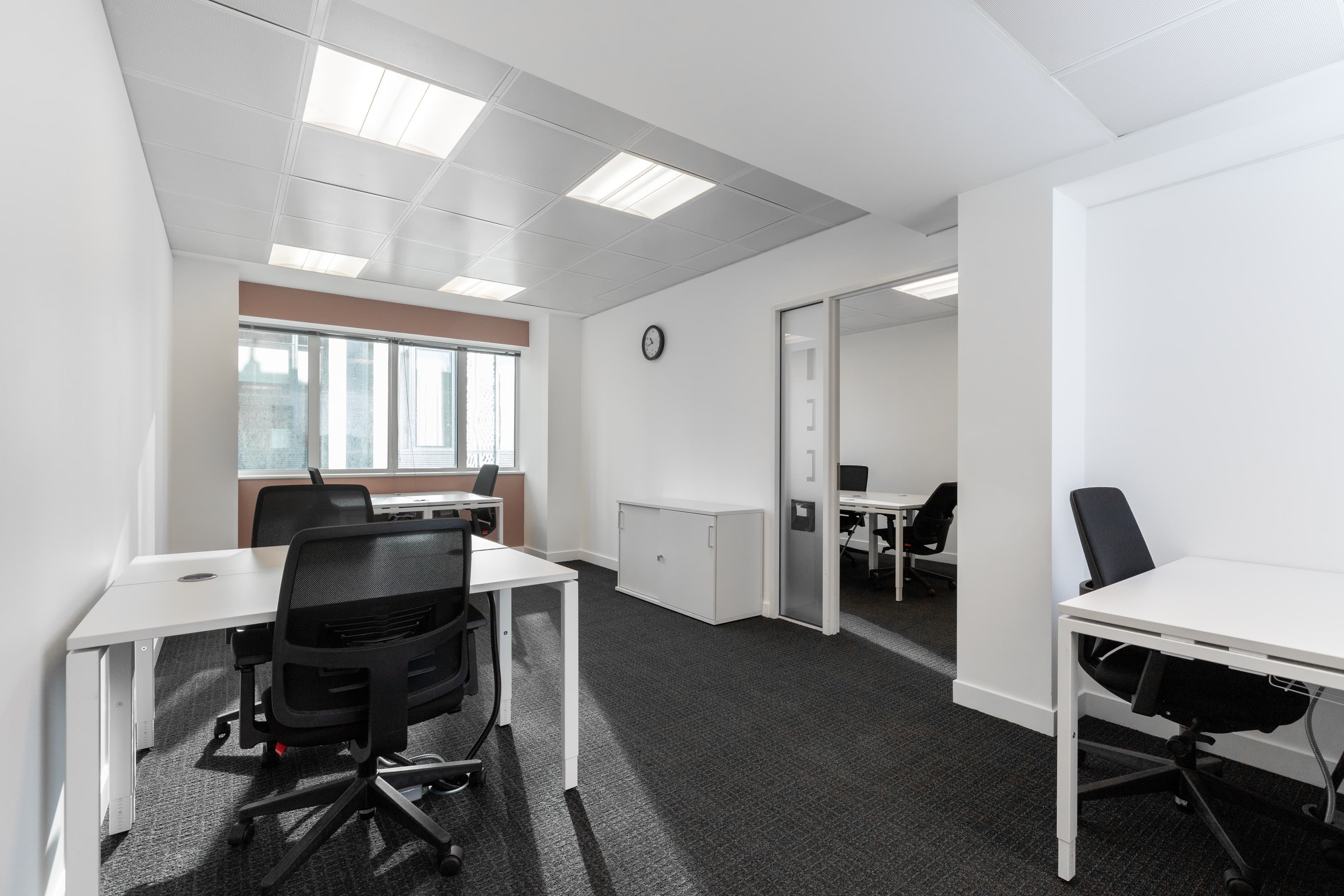 LONDON, Oxford Street (Marble Arch) image 6