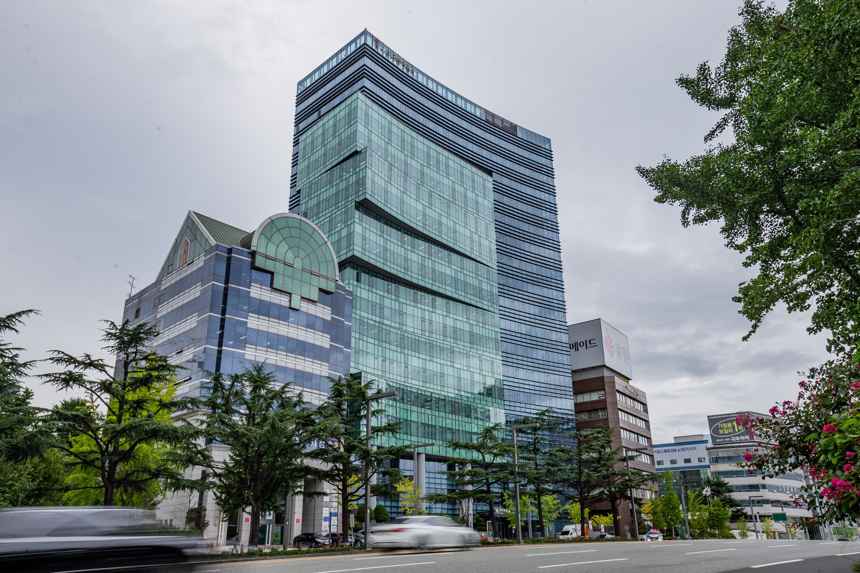 DAEGU, Dongdaegu Station Centre image 1