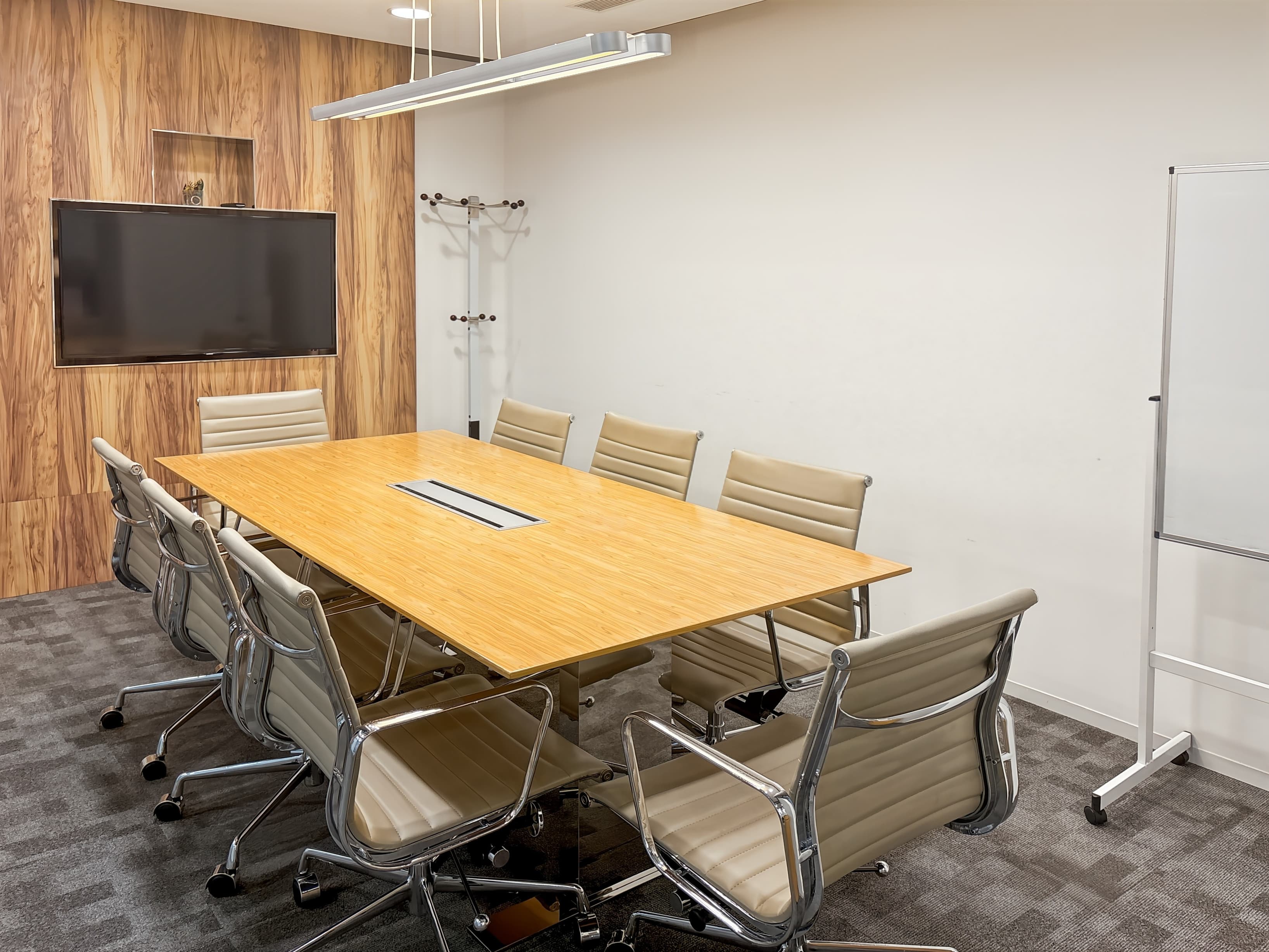 SHANGHAI, Carlton Building image 8