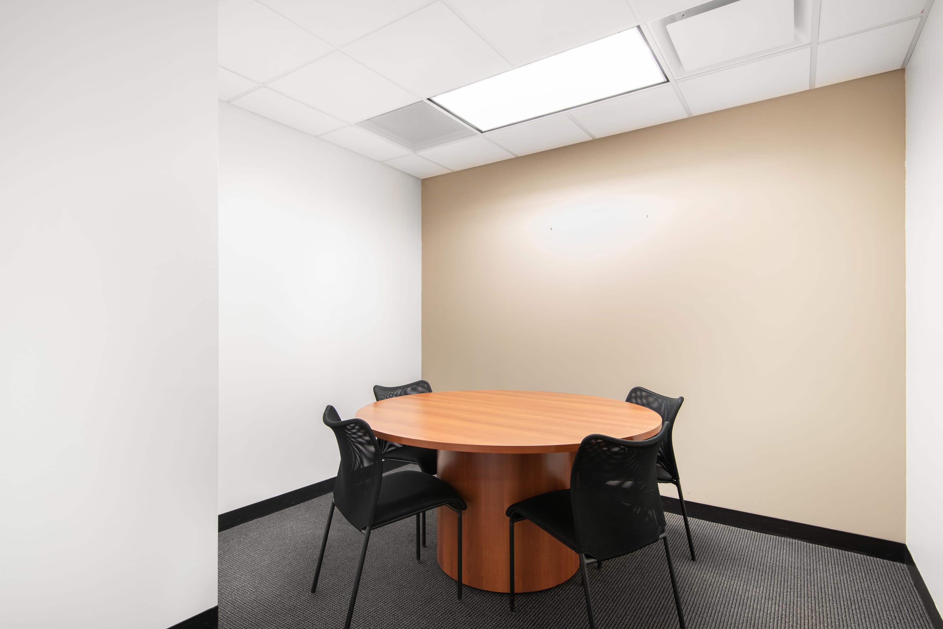 MA, Charlestown - Schraffts Center image 2