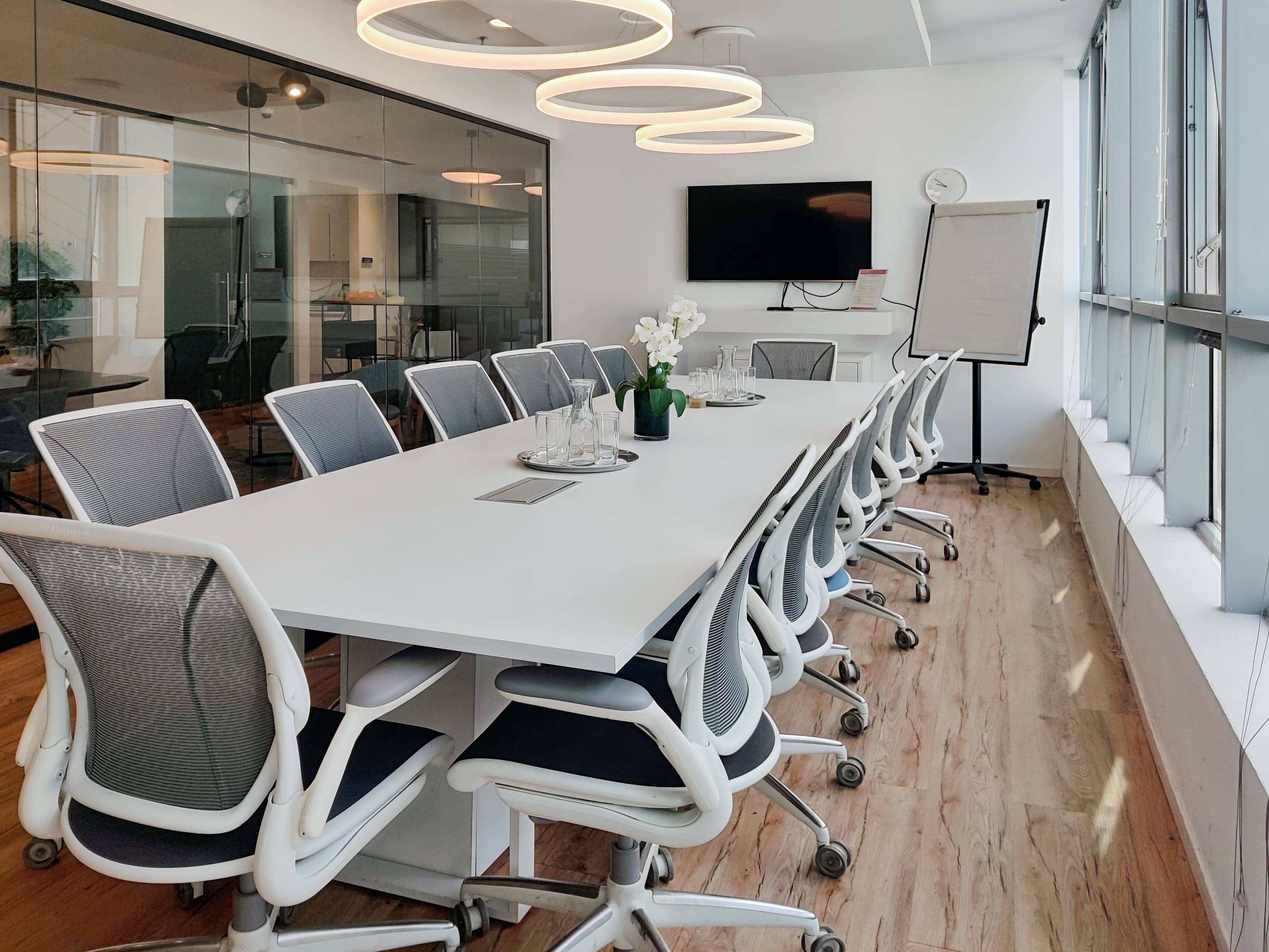 RA'ANANA, Business Park image 5