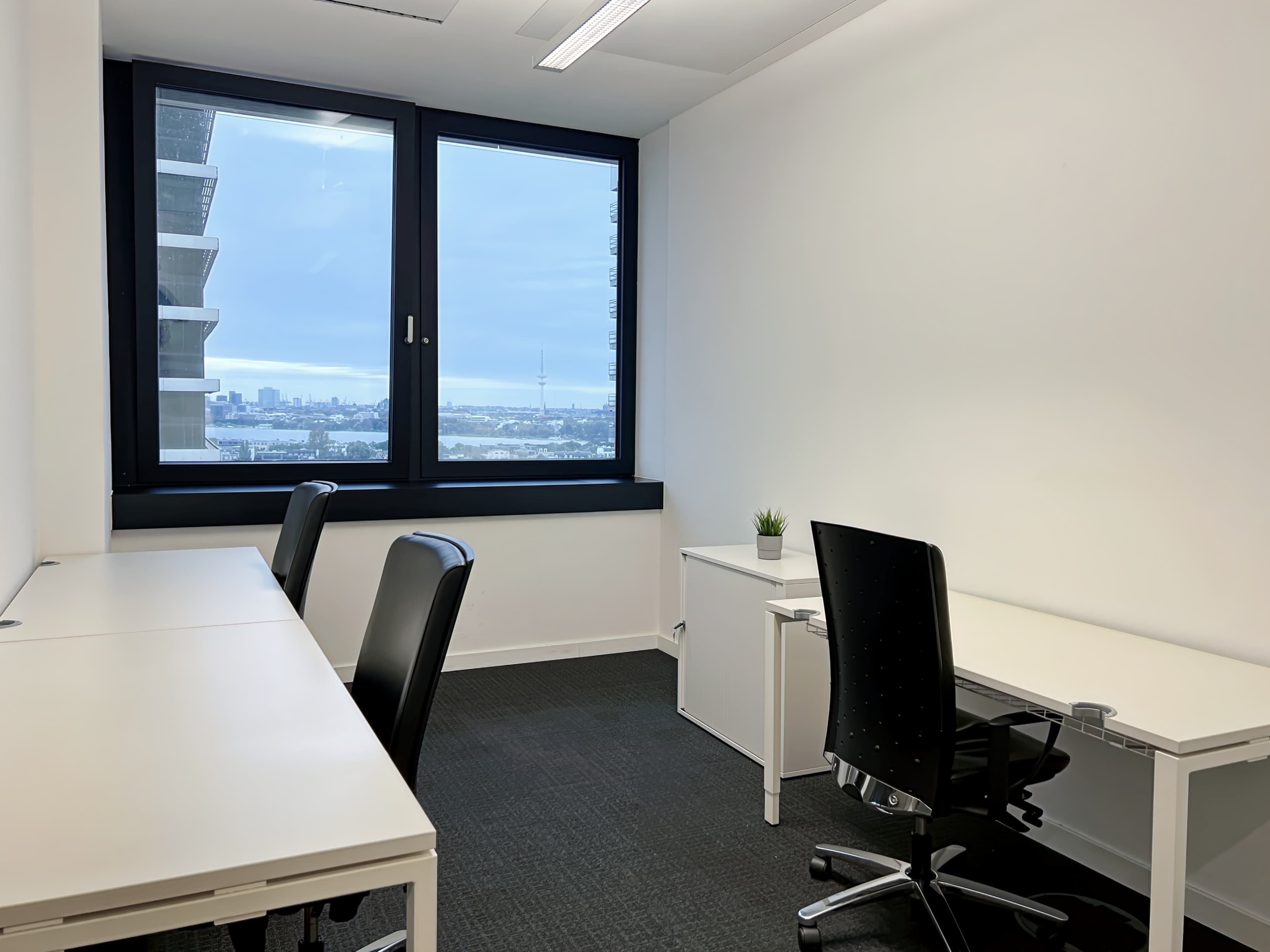 HAMBURG, Mundsburg Tower image 10