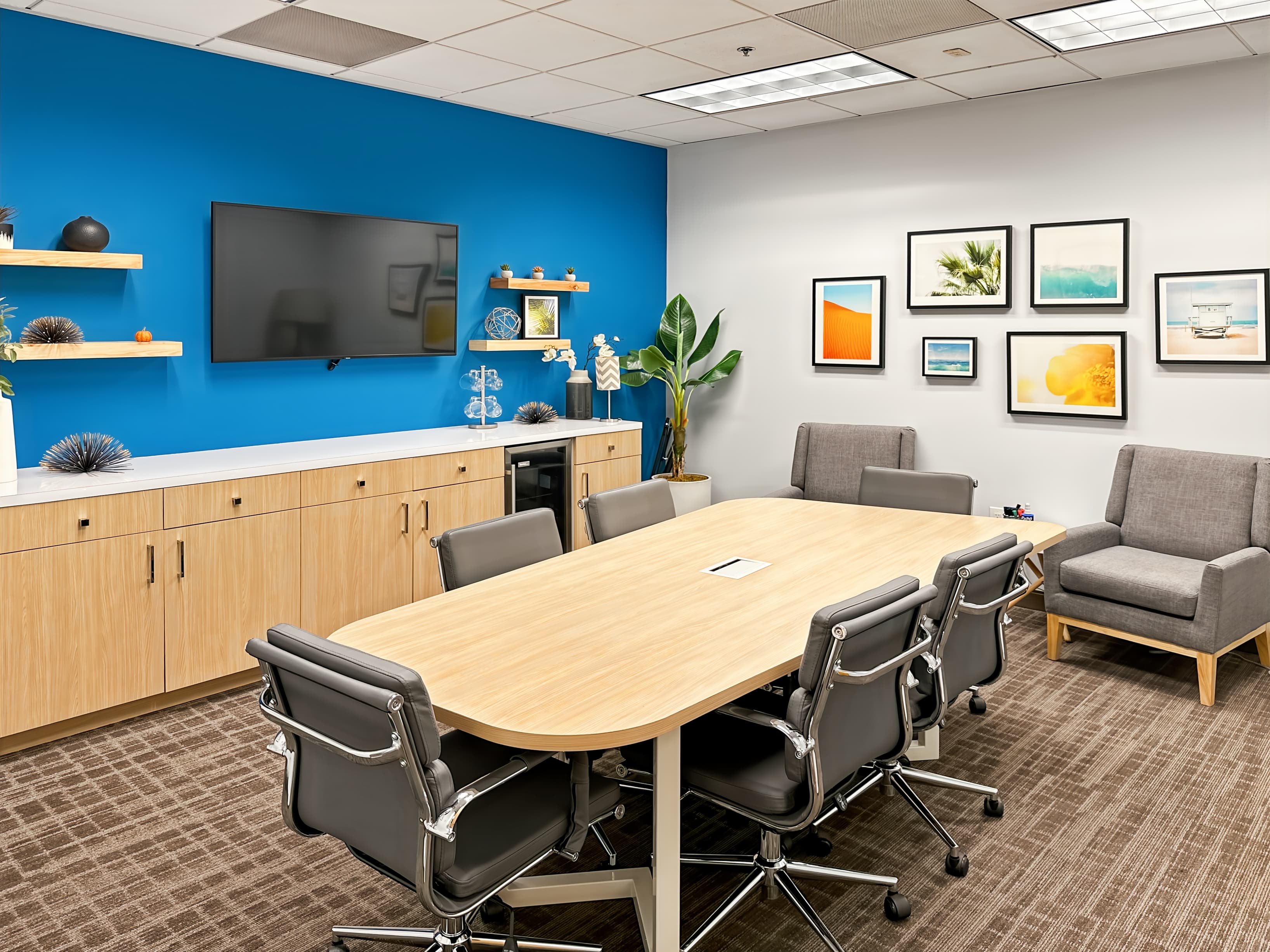 CA, Woodland Hills - Warner Center image 6 CA, Woodland Hills - Warner Center image 6