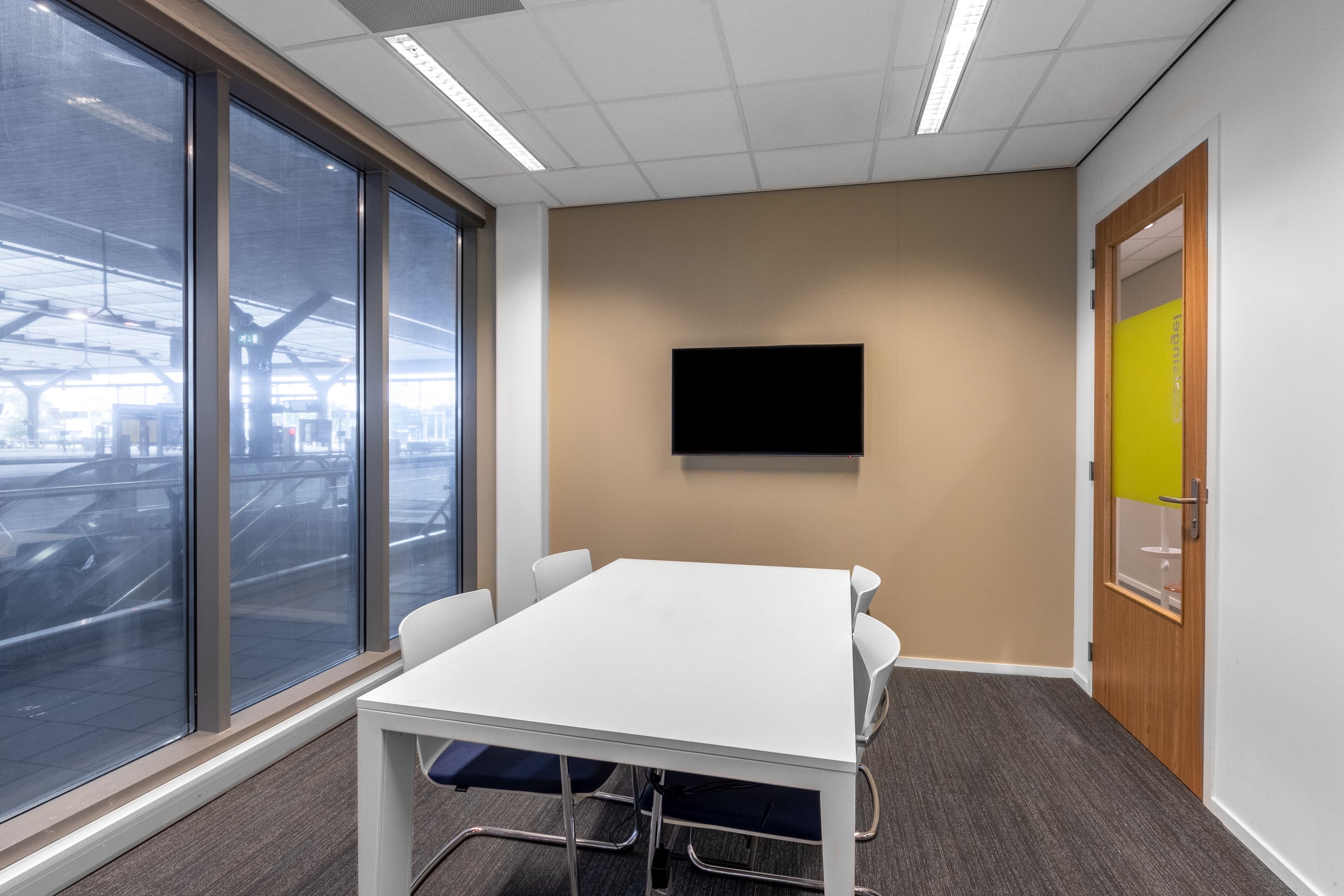 ROTTERDAM, Central NS International - Regus Express image 1