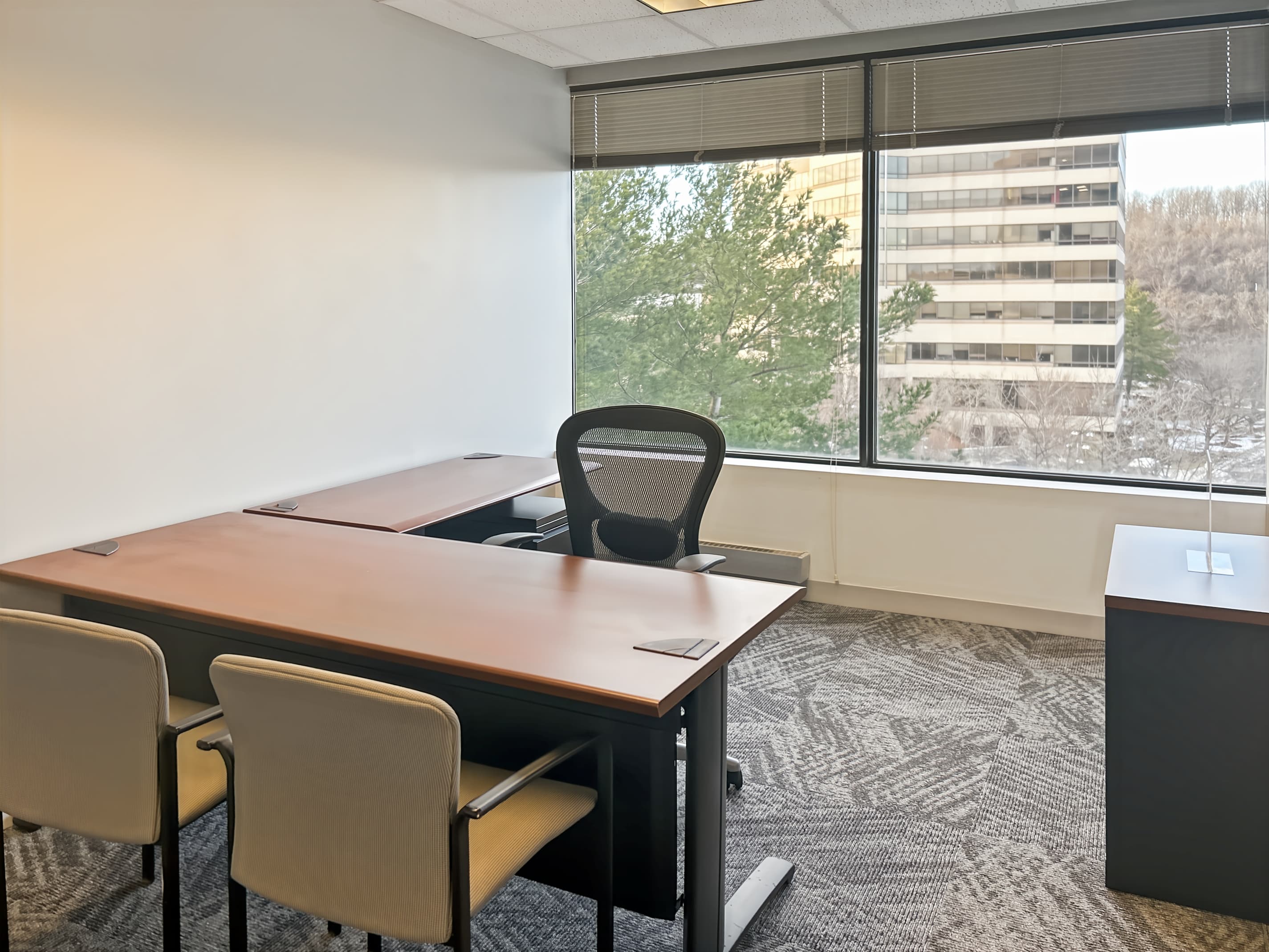 MD, Owings Mills - One Corporate Center image 3