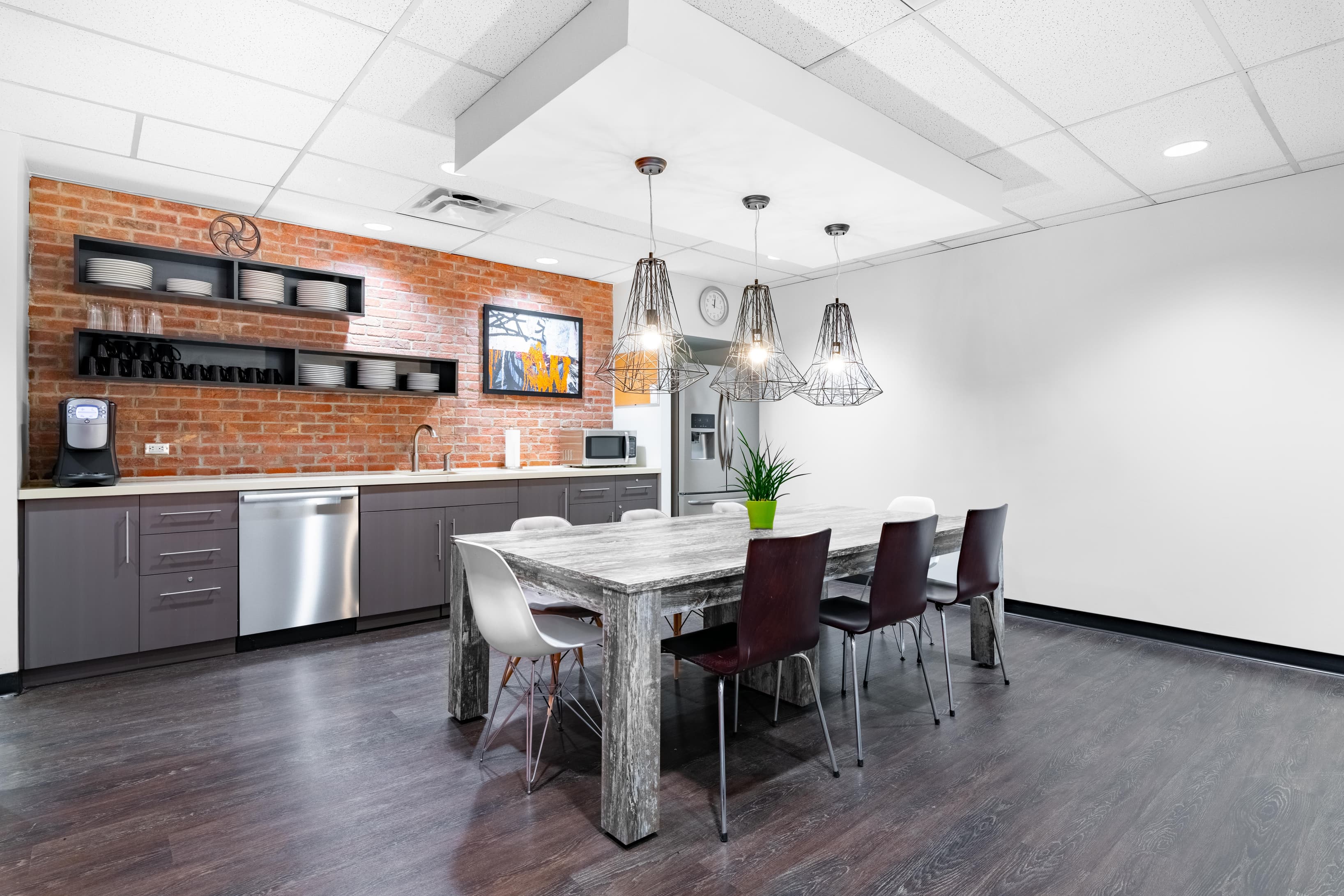 BC, Vancouver - Robson Square image 5