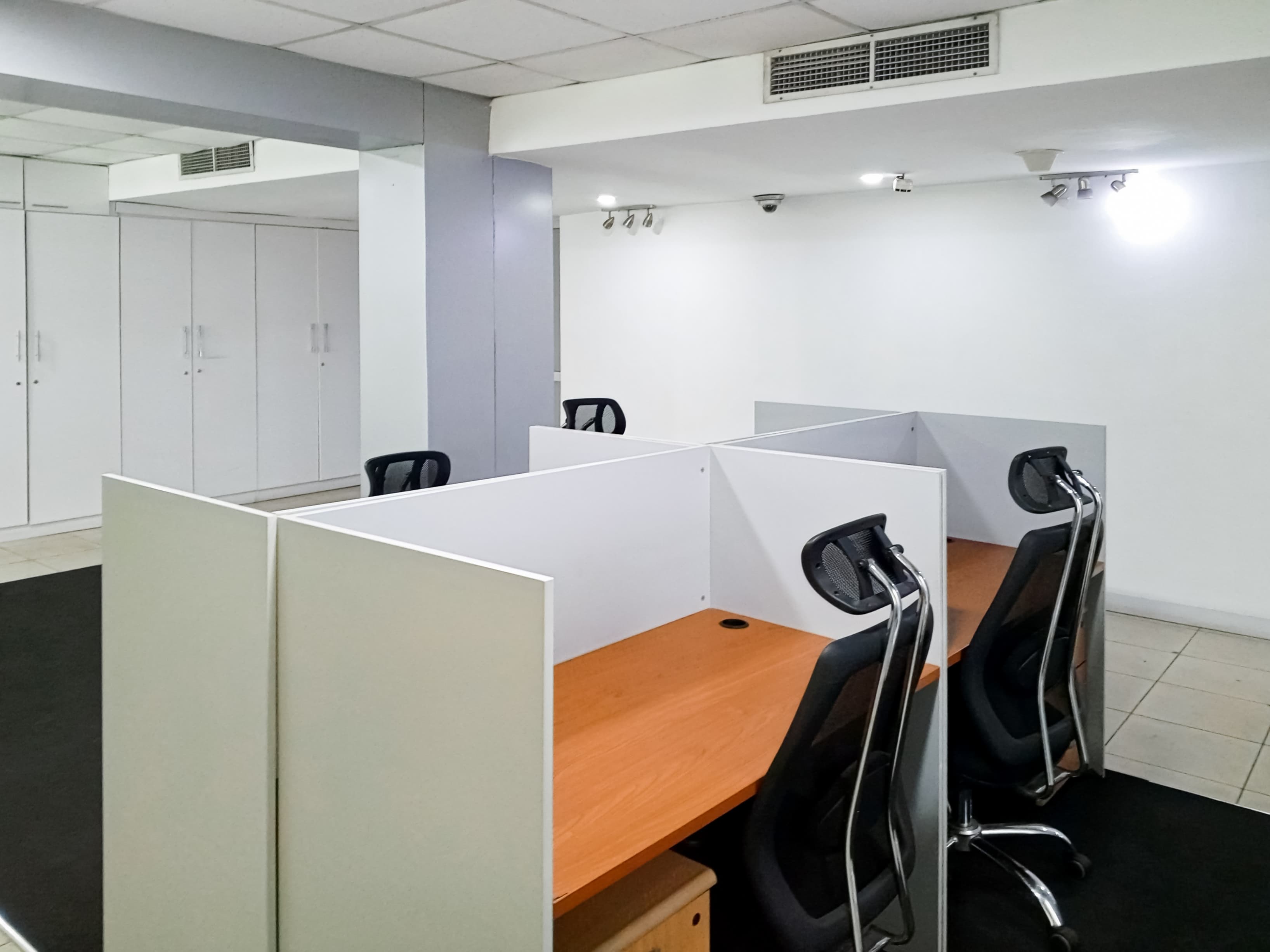 LAGOS, Mulliner Towers image 6