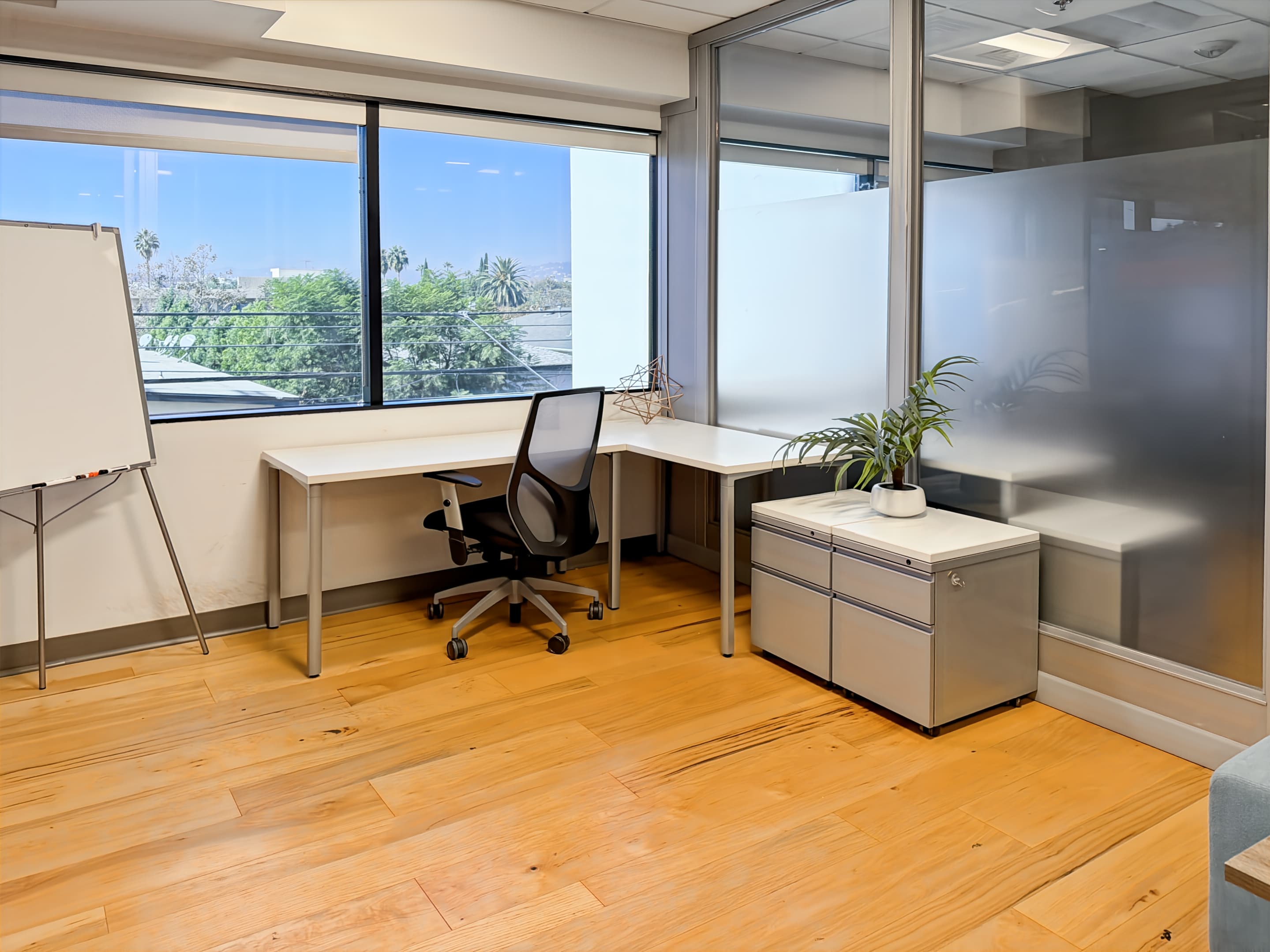 CA, Los Angeles - Spaces Fairfax image 10 CA, Los Angeles - Spaces Fairfax image 10