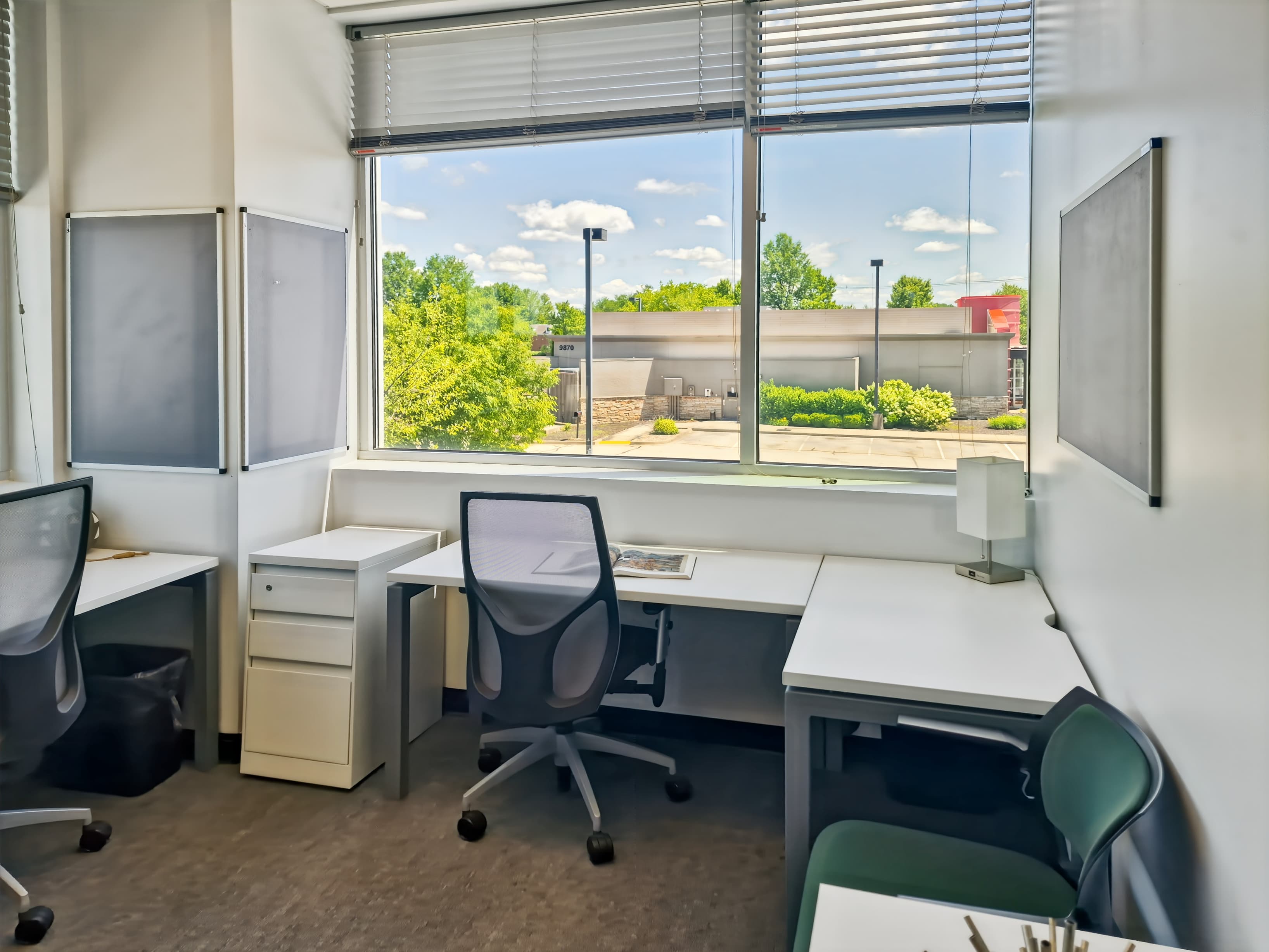 KY, Louisville - Brownsboro Crossing image 1 KY, Louisville - Brownsboro Crossing image 1