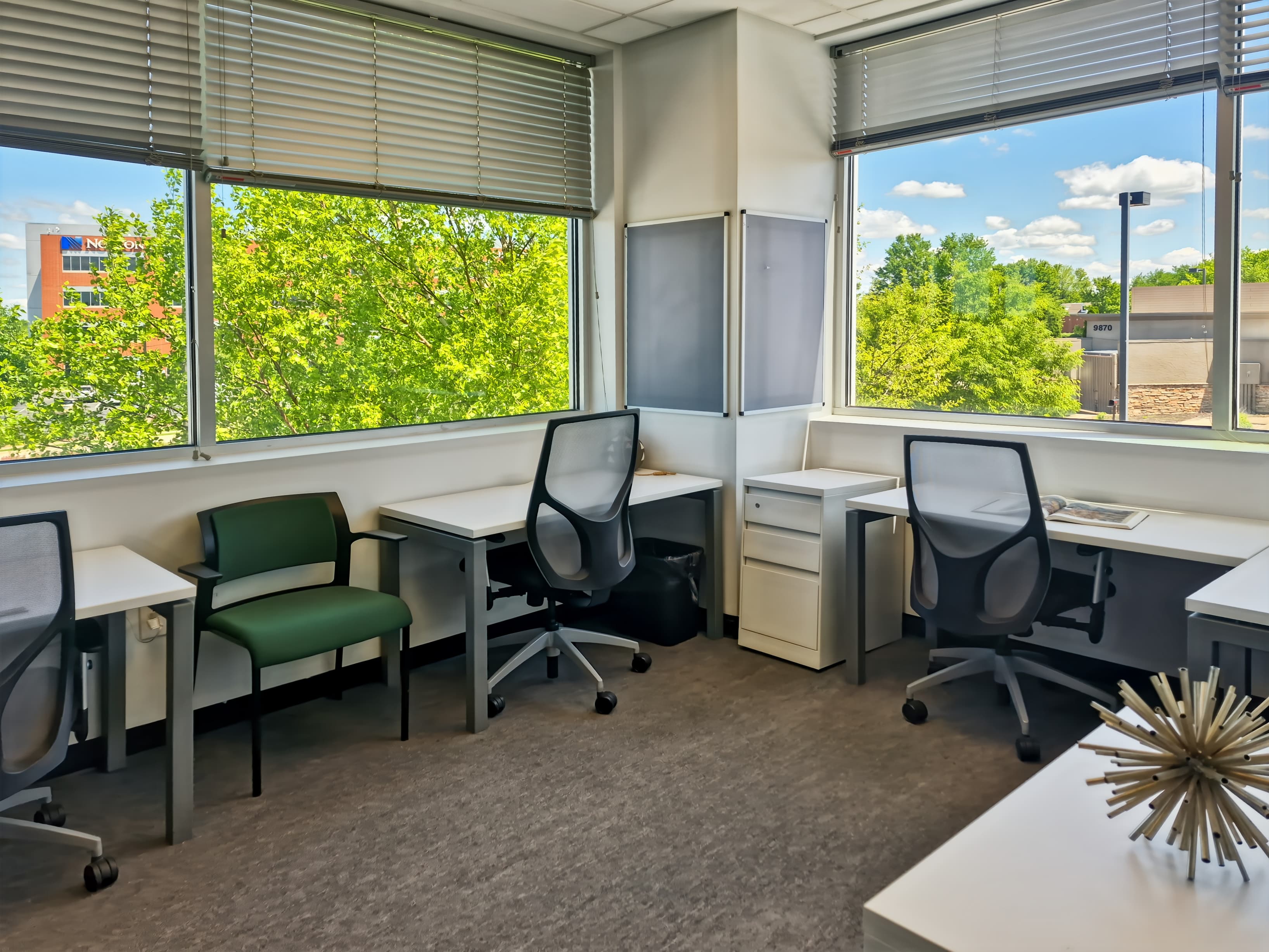 KY, Louisville - Brownsboro Crossing image 2 KY, Louisville - Brownsboro Crossing image 2