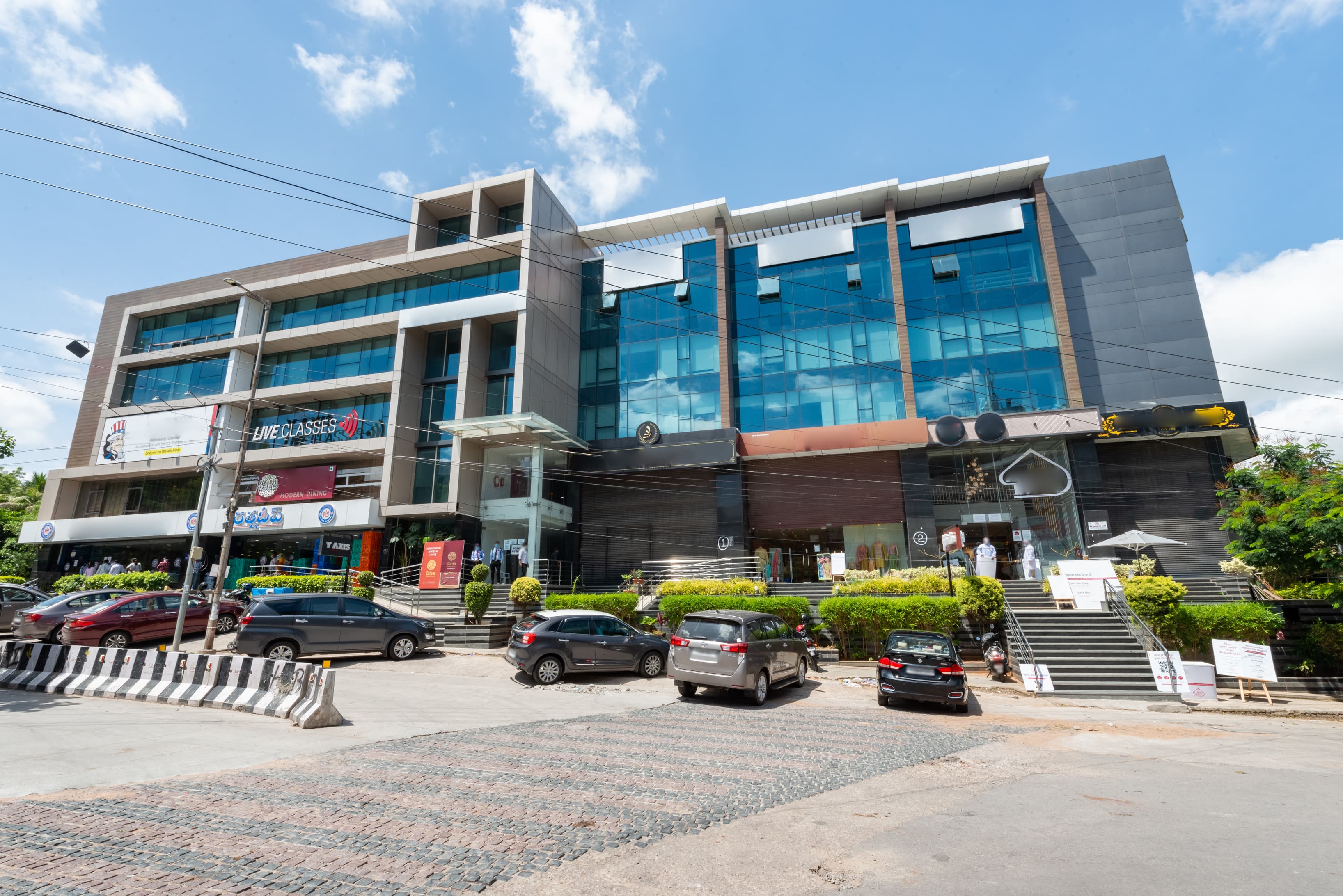 HYDERABAD, Jubilee Hills image 8