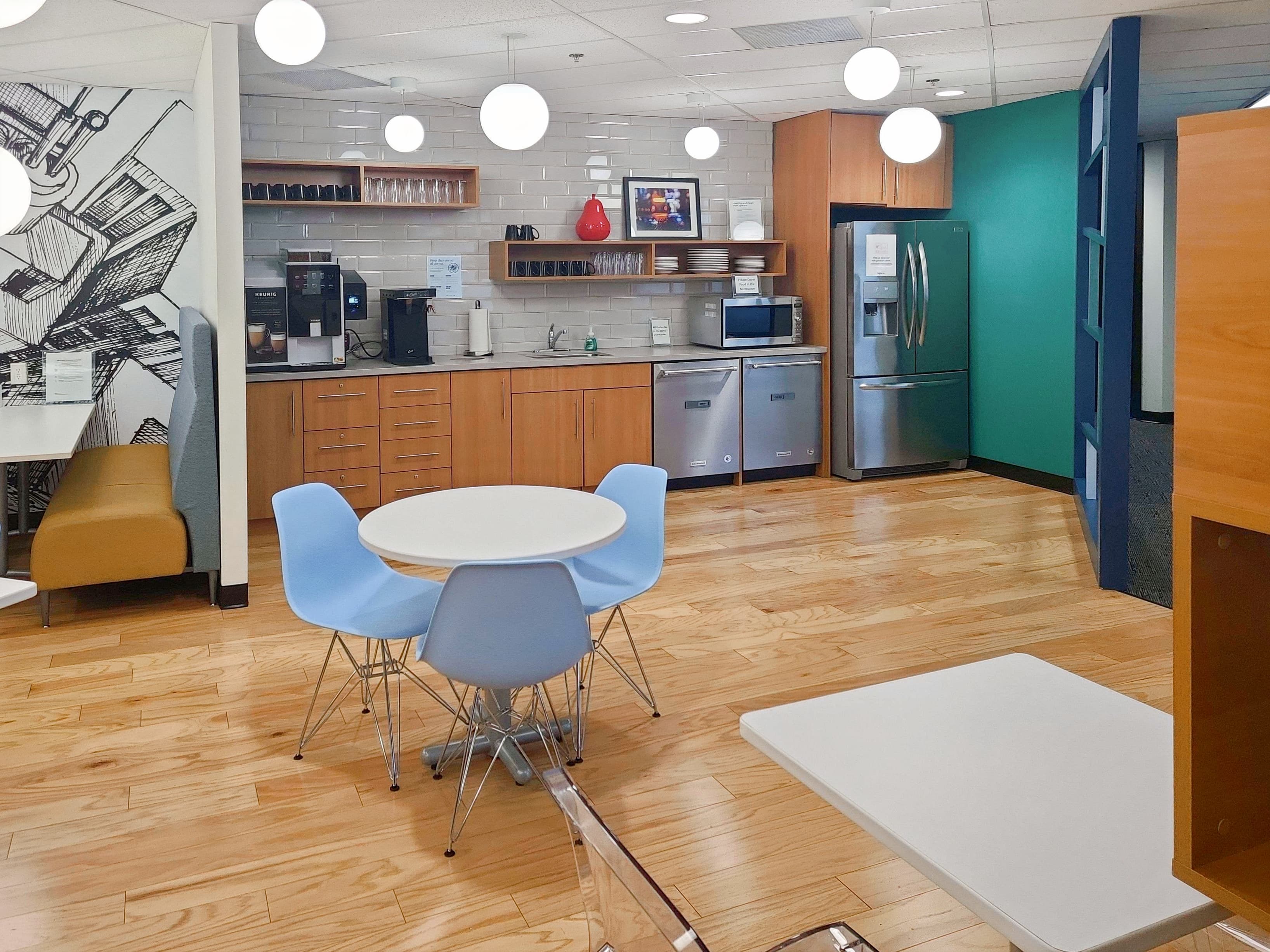 ON, Hamilton - King Street image 2